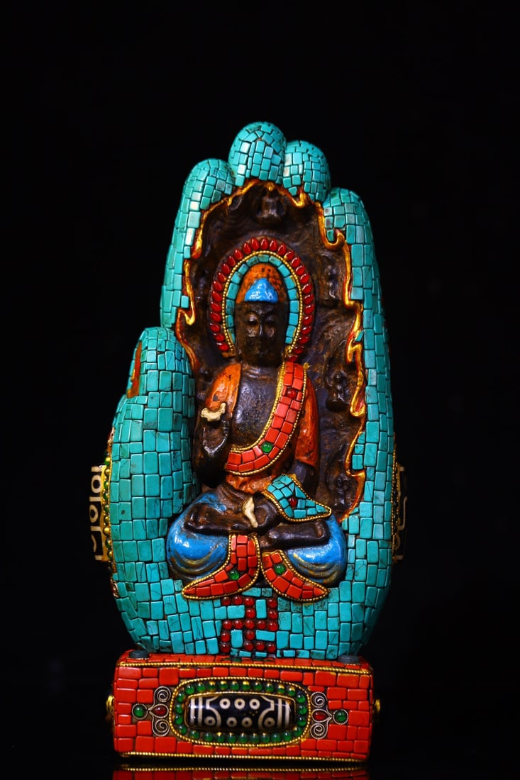 An Exquisite Stone Inlaid Gems Buddha's hand Ornament: An Exquisite Stone Inlaid Gems Buddha's hand Ornament Qing Dynasty, China Size:25cmx12cm Weight:2200g (The Dimensions Of All Batches Are Manually Measured.If You Need More Detailed Information, Please