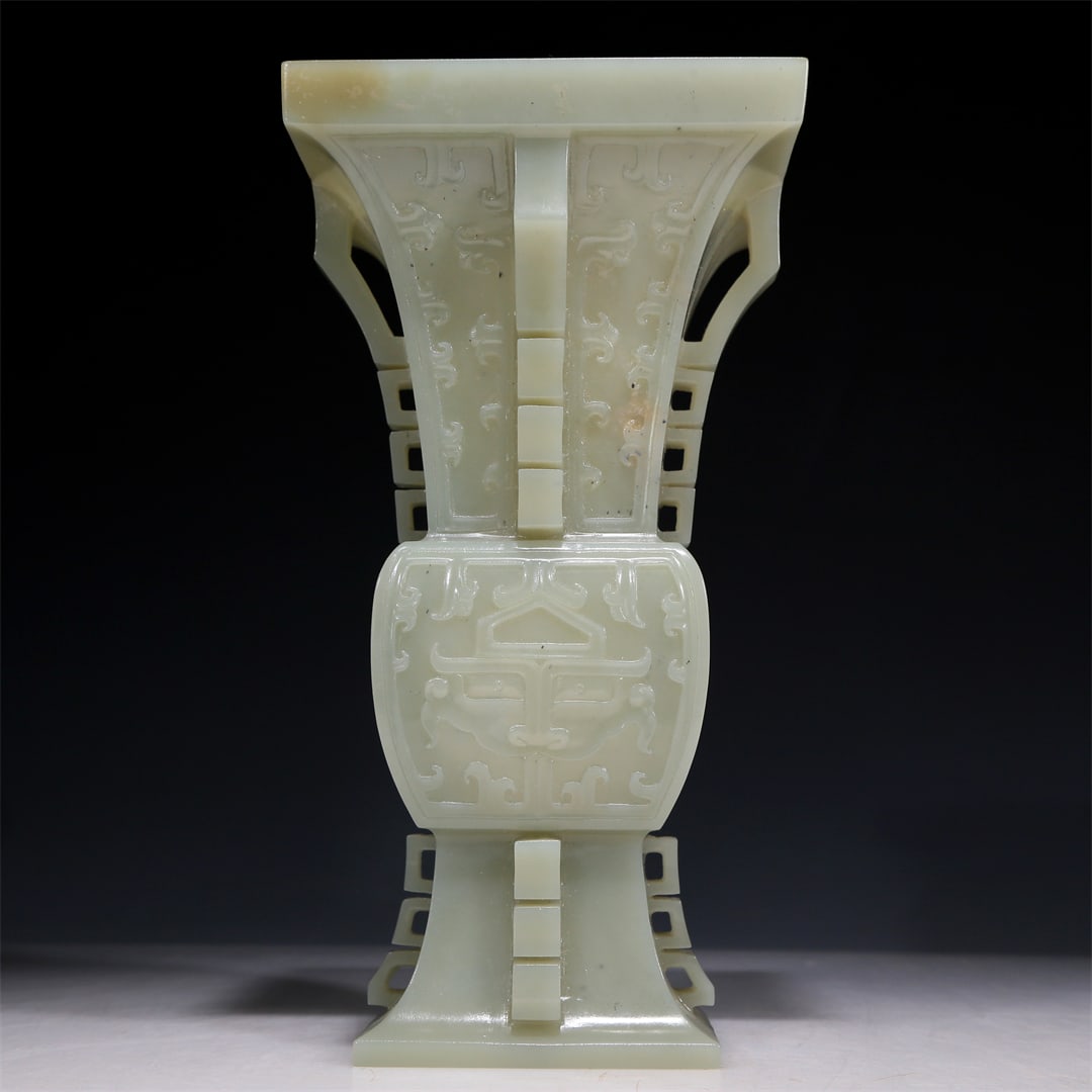 A Superb White Jade 'Animal Mask' Vase (1 of 9)