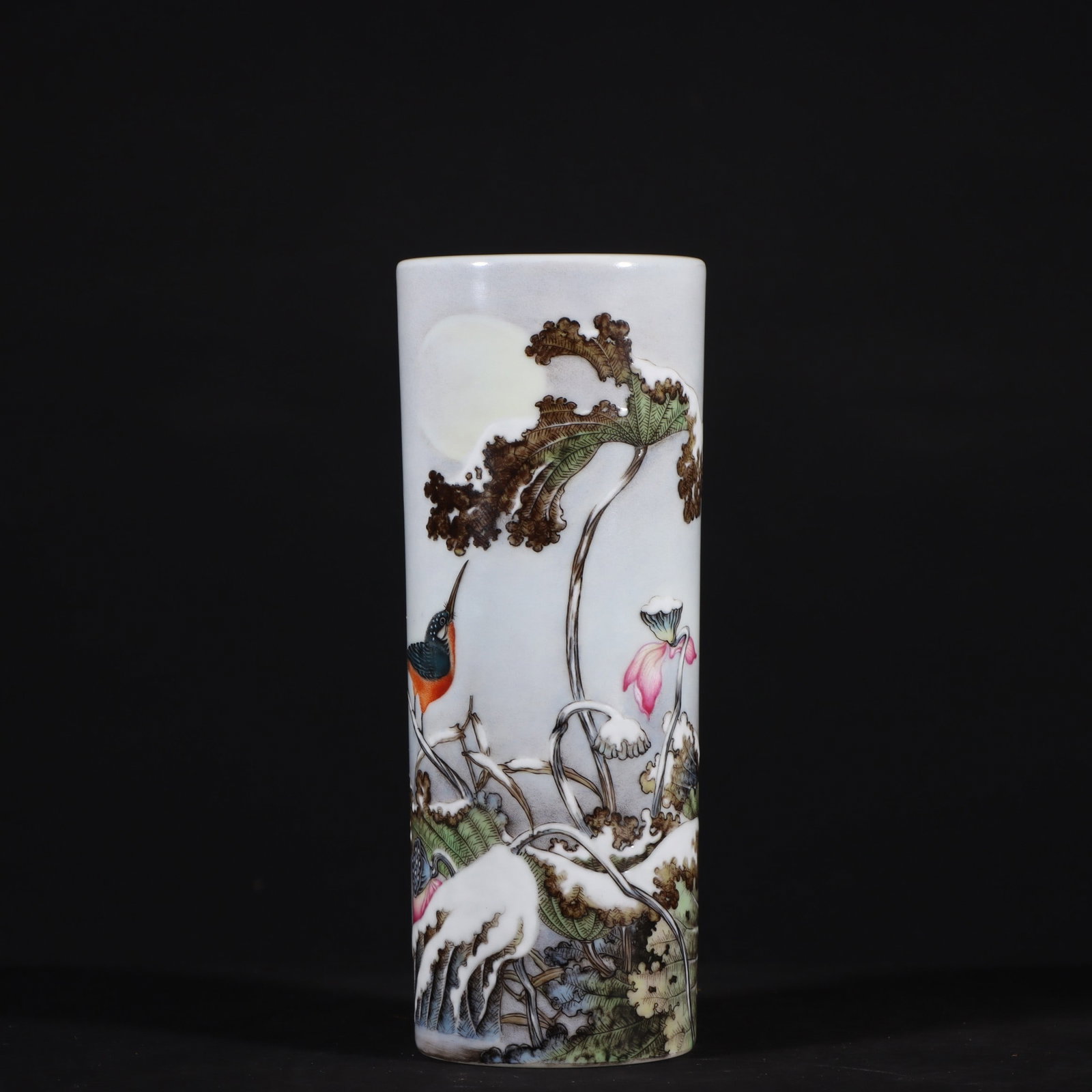 An Exquisite Enamel Flower and Bird Pattern Brush Pot (1 of 9)
