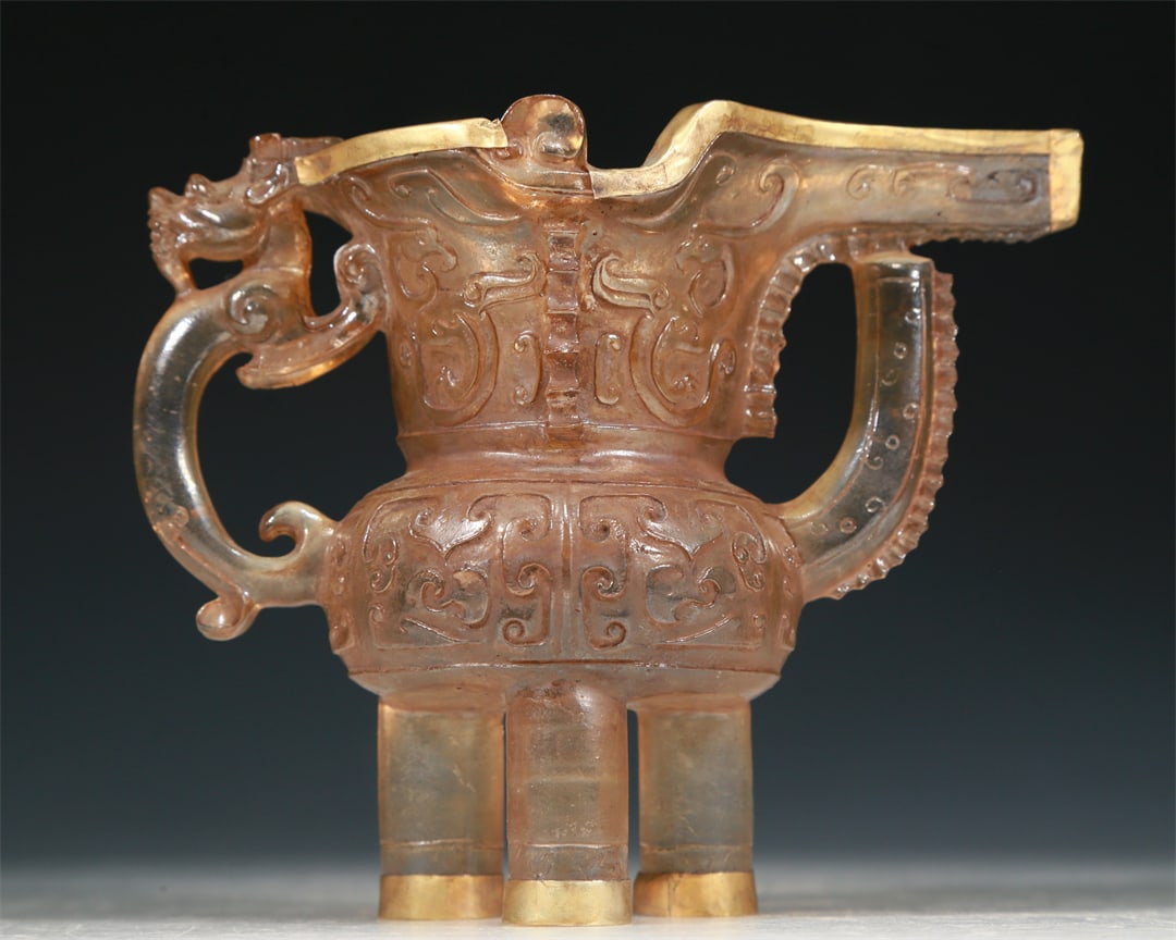 An Excellent Glass Gold-Mounted 'Dragon' Tripod Cup (1 of 6)