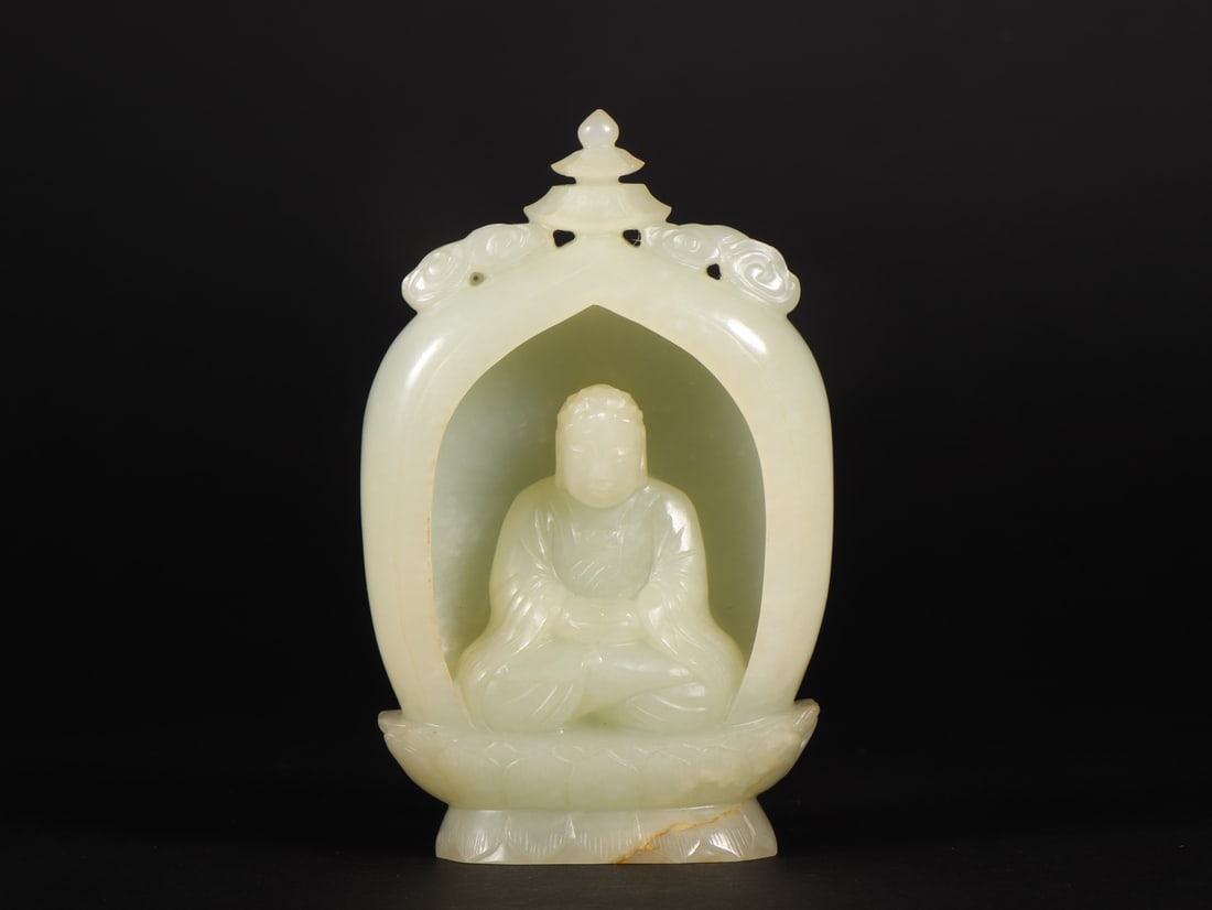 An Exquisite White Jade Niche (1 of 9)