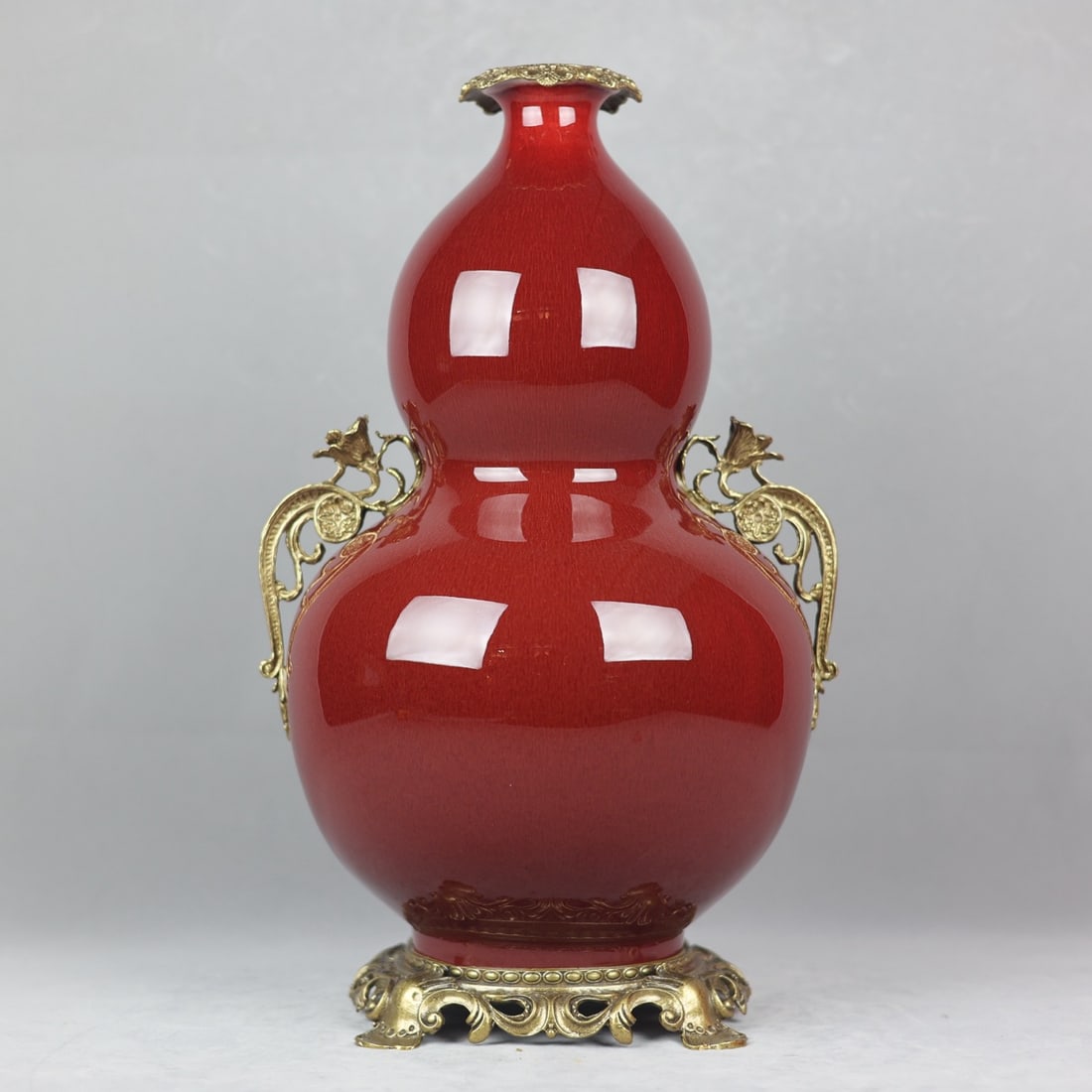 An Exquisite Lang Red Glazed Inlaid Bronze Gourd-Shaped Double-Ears Vase (1 of 8)