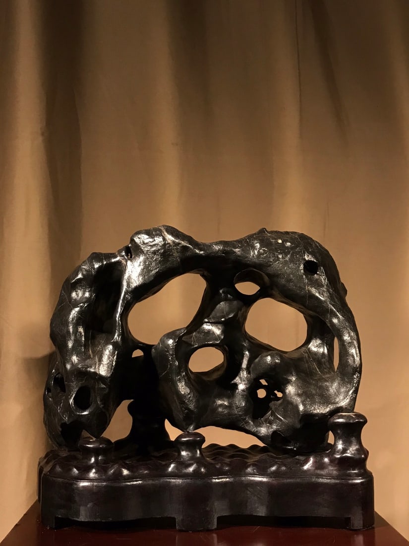 An Exquisite Taihu Stone Ornament (1 of 7)