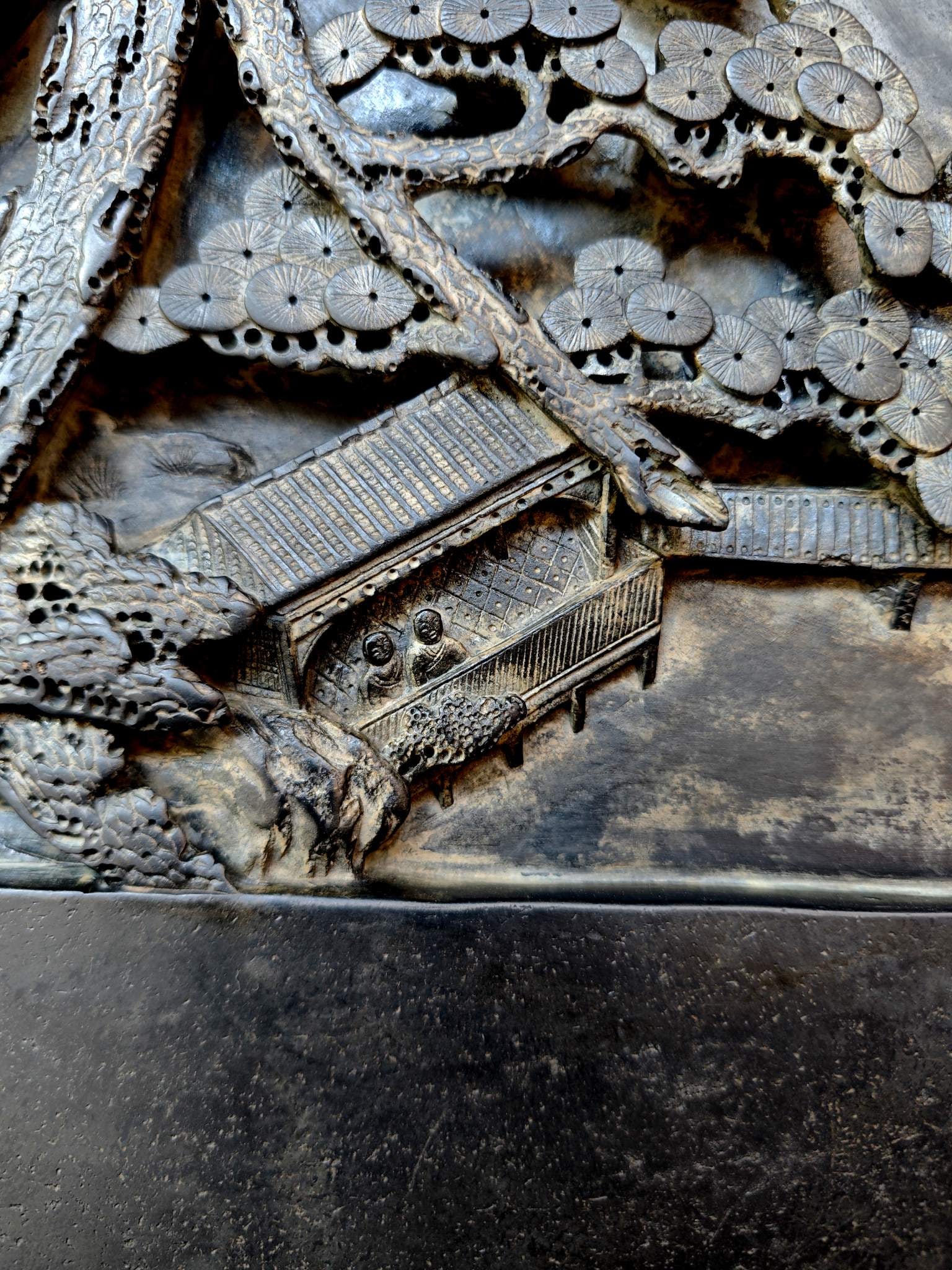 An Exquisite Pine and Crane Pattern Landscape Pattern Inkstone - 4