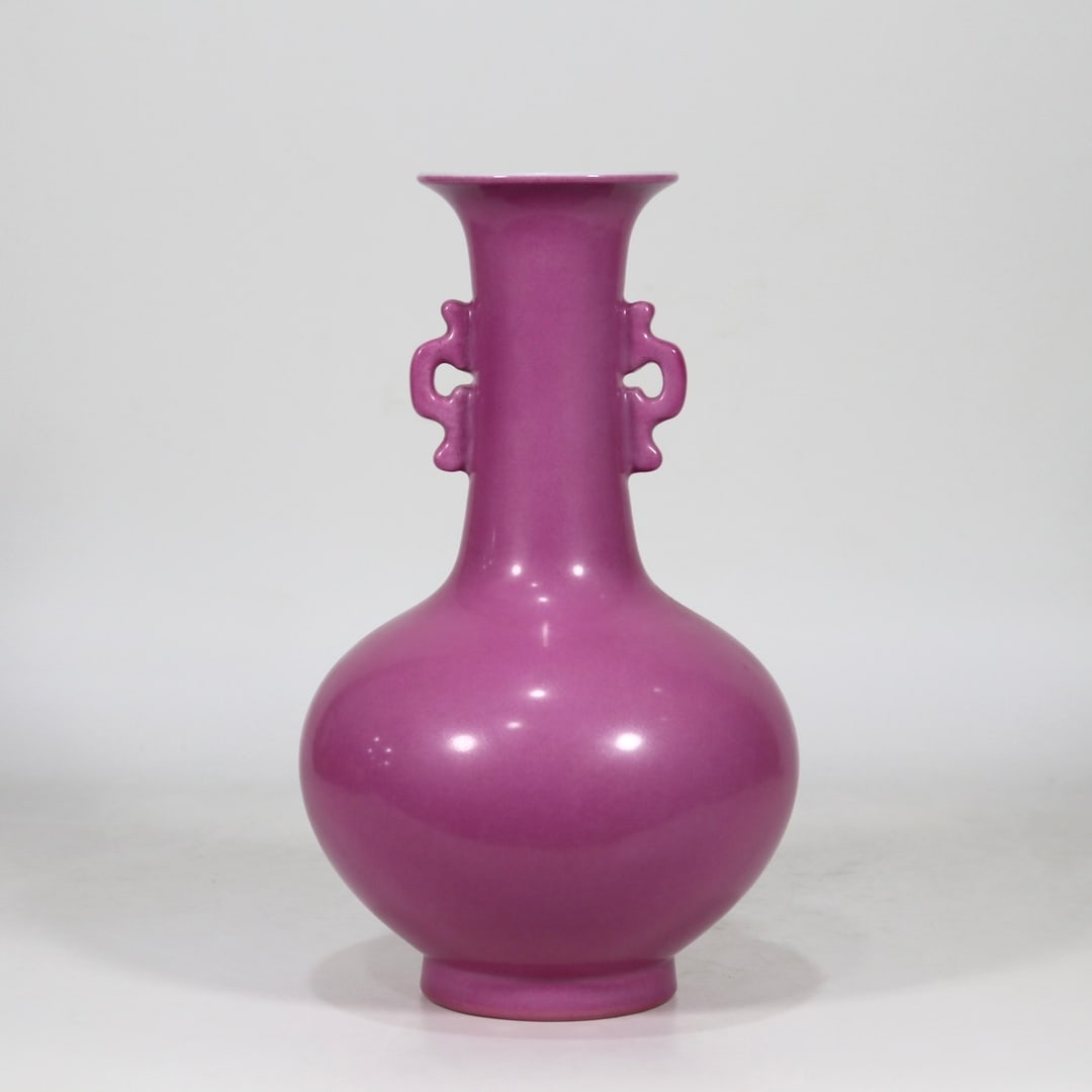 An Exquisite Ruby Red-Glazed Double-Ears Vase (1 of 7)