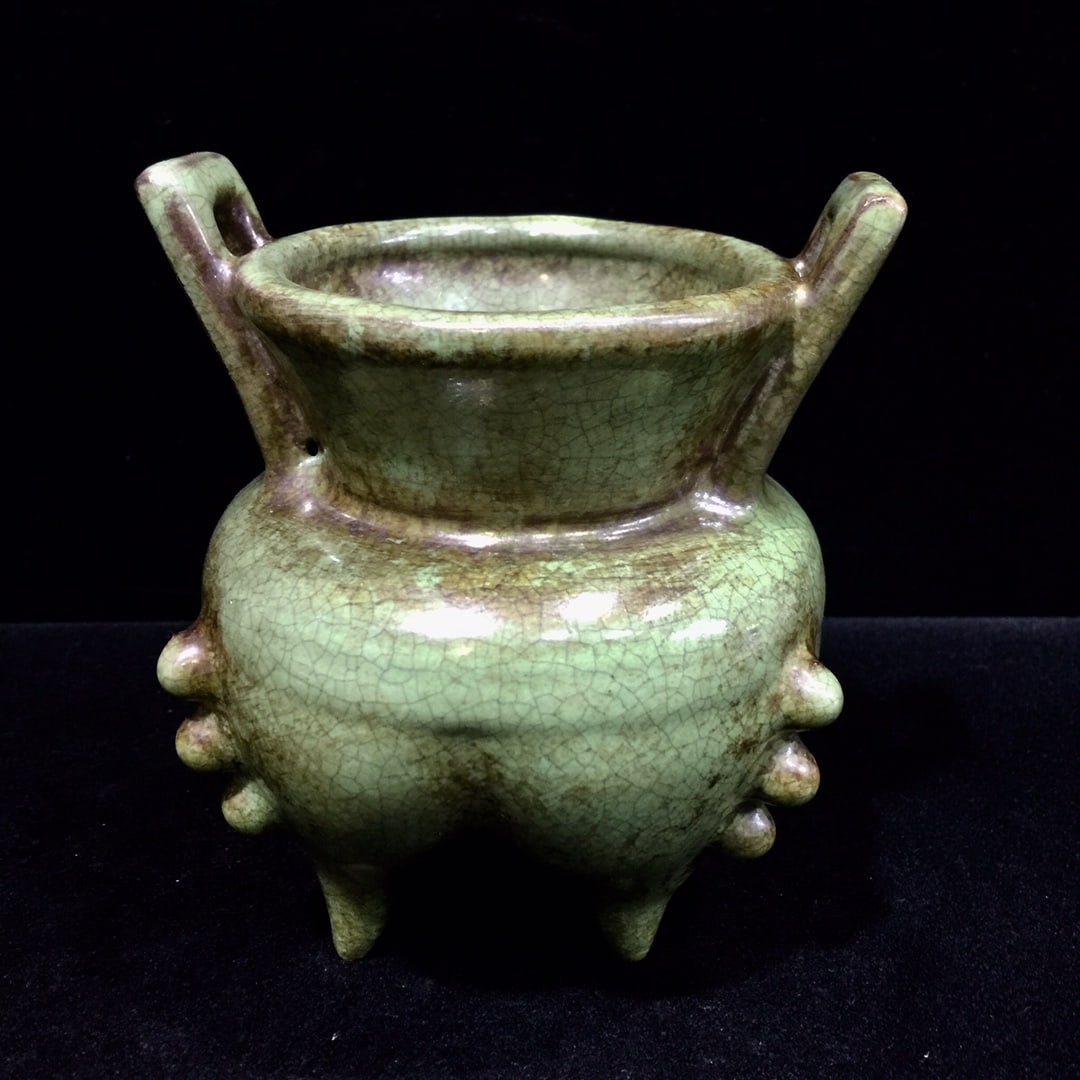 An Exquisite Ru yao Double-Ears and Tripod Censer (1 of 7)