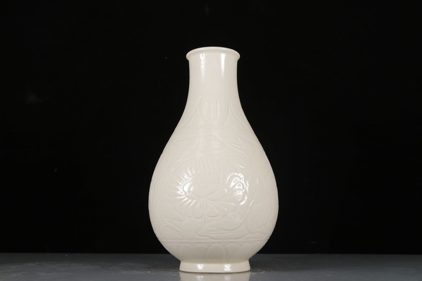 A Exquisite Ding yao Flower Pattern Vase (1 of 10)