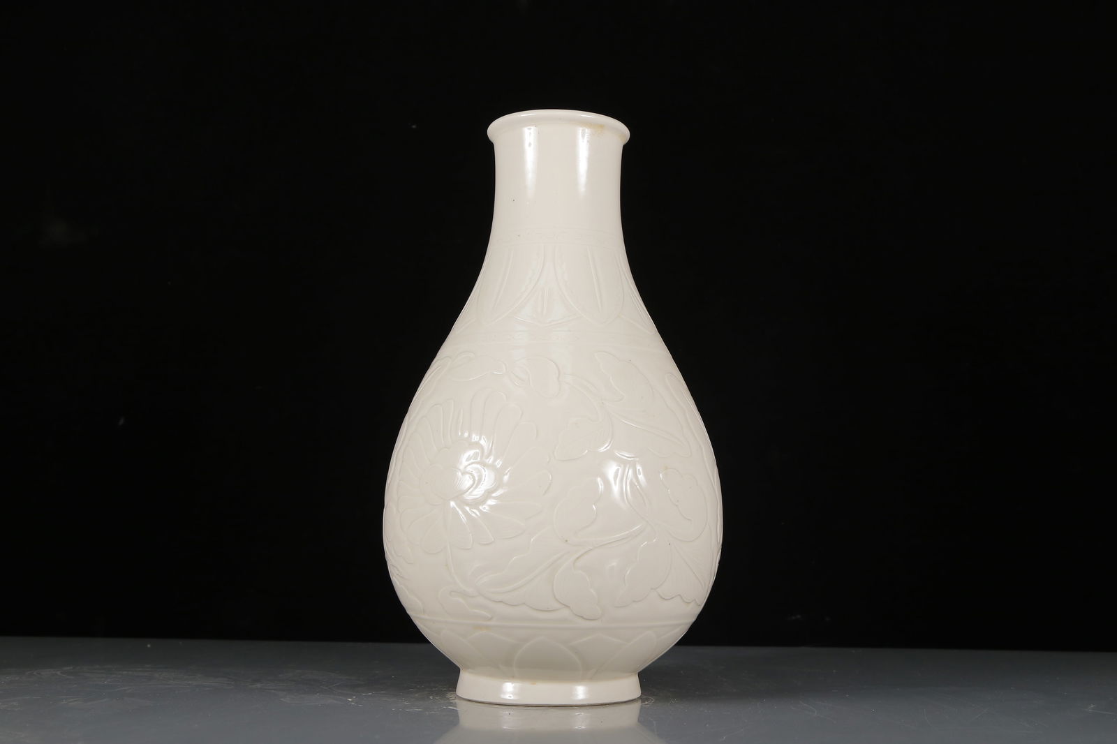 A Exquisite Ding yao Flower Pattern Vase - 7