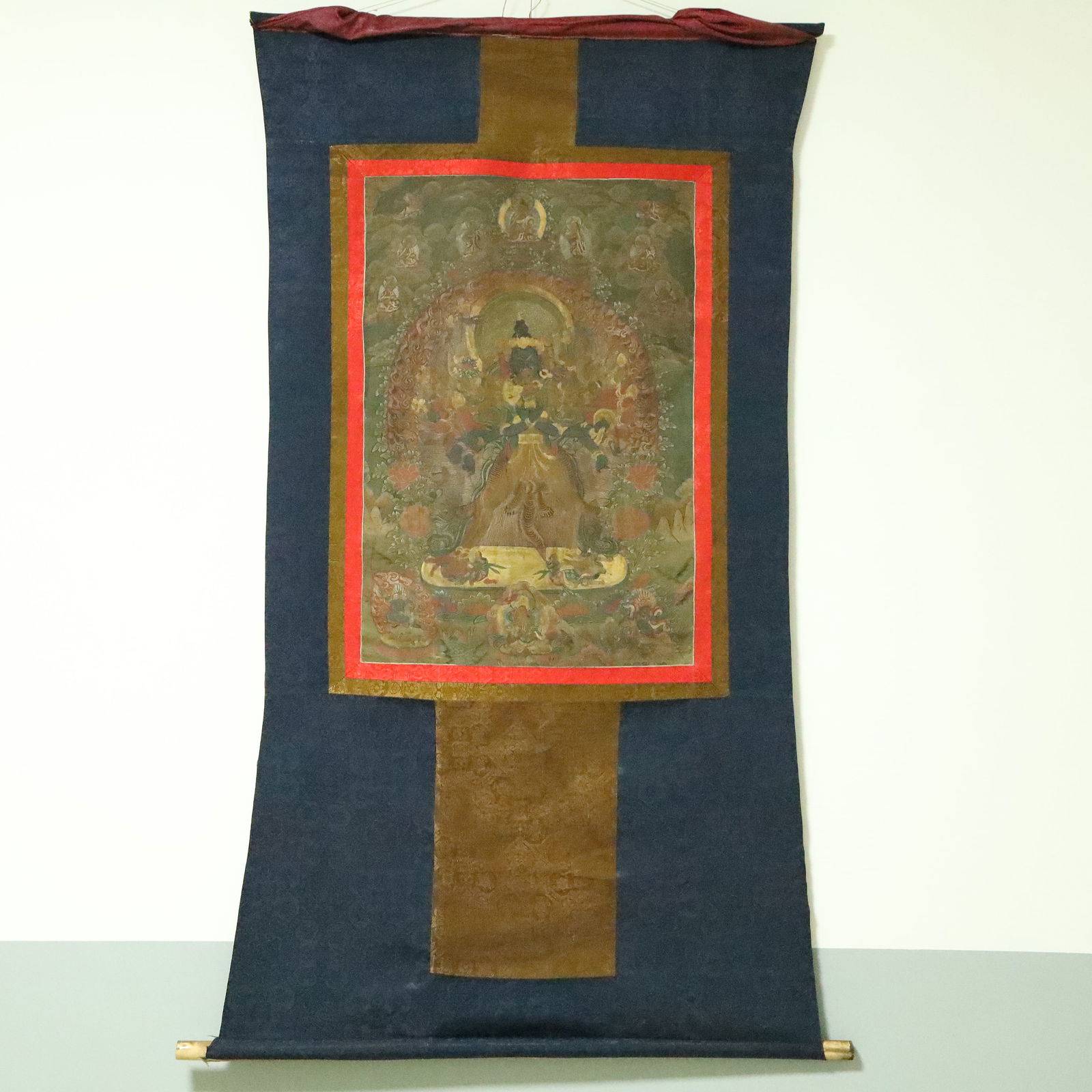 An Exquisite Brocade Painted Color Statue of Vajra Tangka (1 of 11)