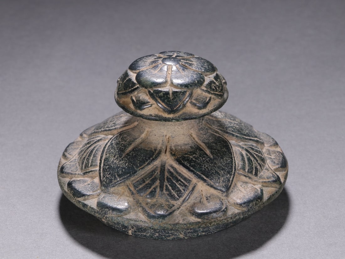 An Exquisite Limestone Flower Pattern Jar - 8