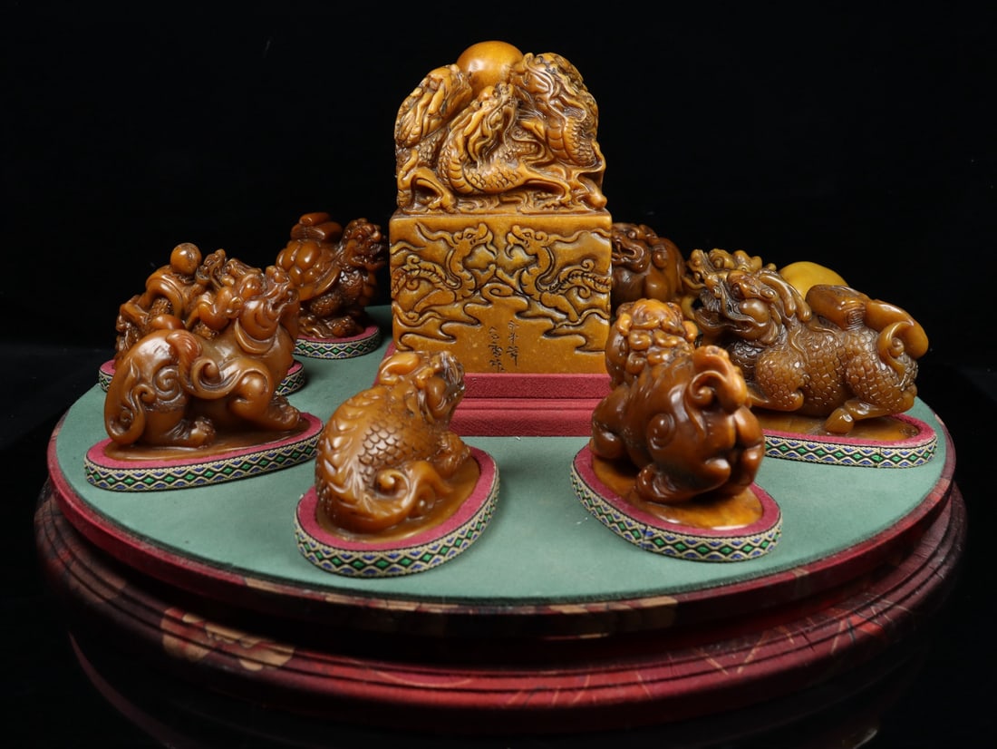 A Set of Fine Shoushan Stone Dragon Pattern Auspicious Beast Seal Ornament (1 of 9)