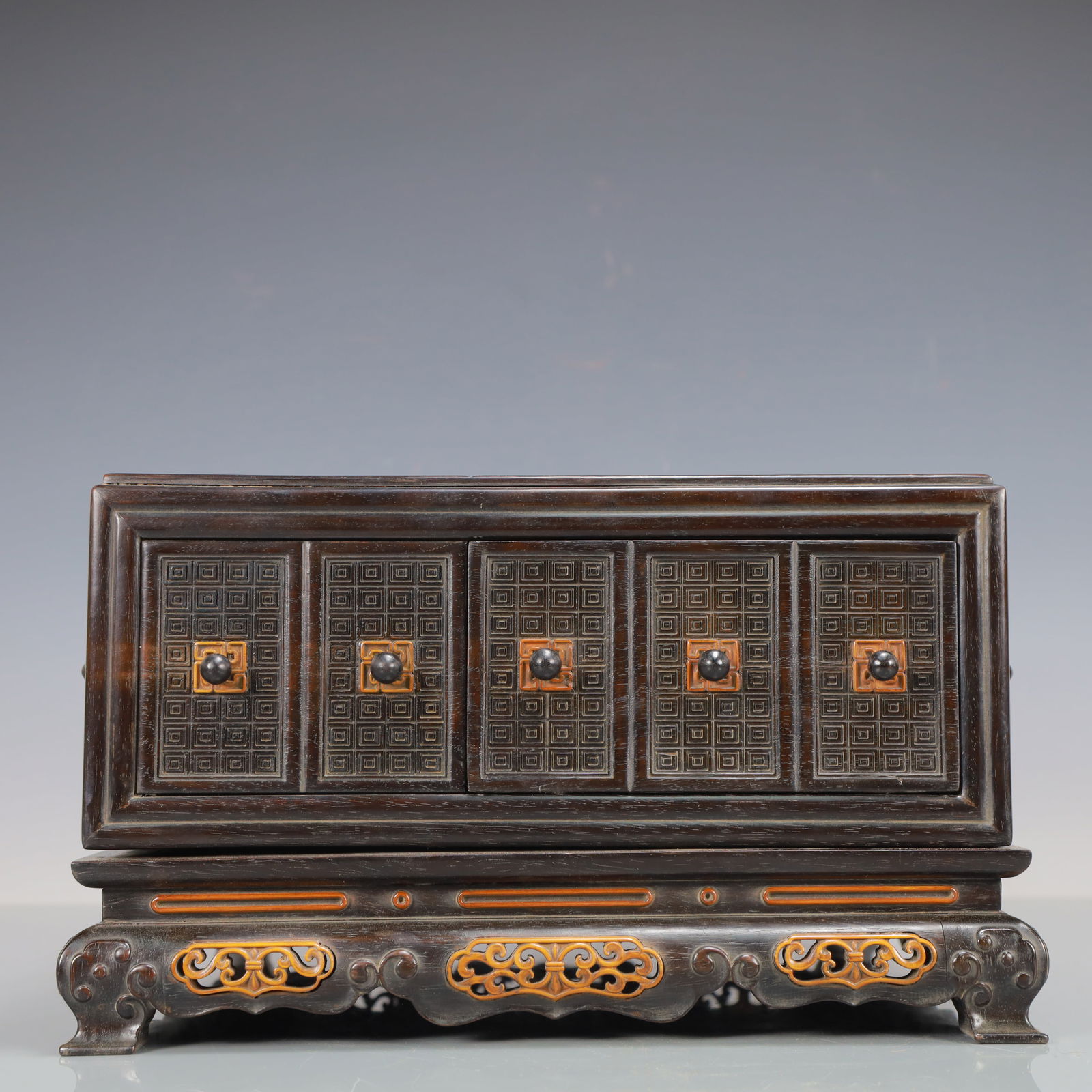 A Exquisite Zitanwood Bats Pattern Box (1 of 6)