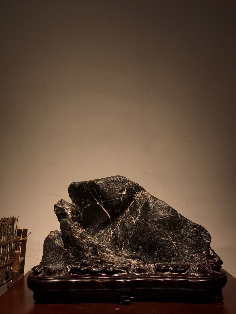 An Exquisite Lingbi Stone Ornament (1 of 6)