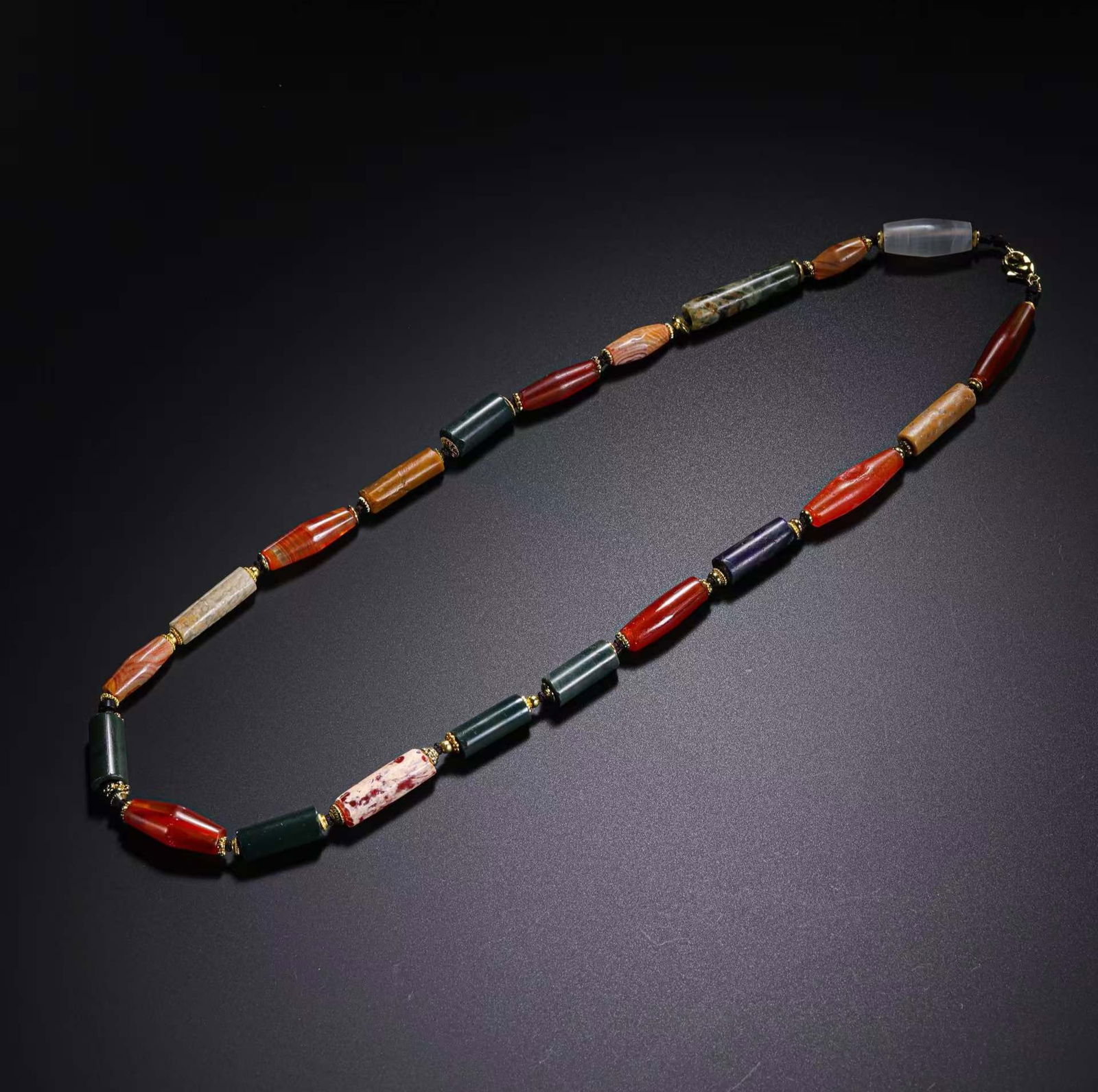 An Exquisite Gems Necklace (1 of 8)
