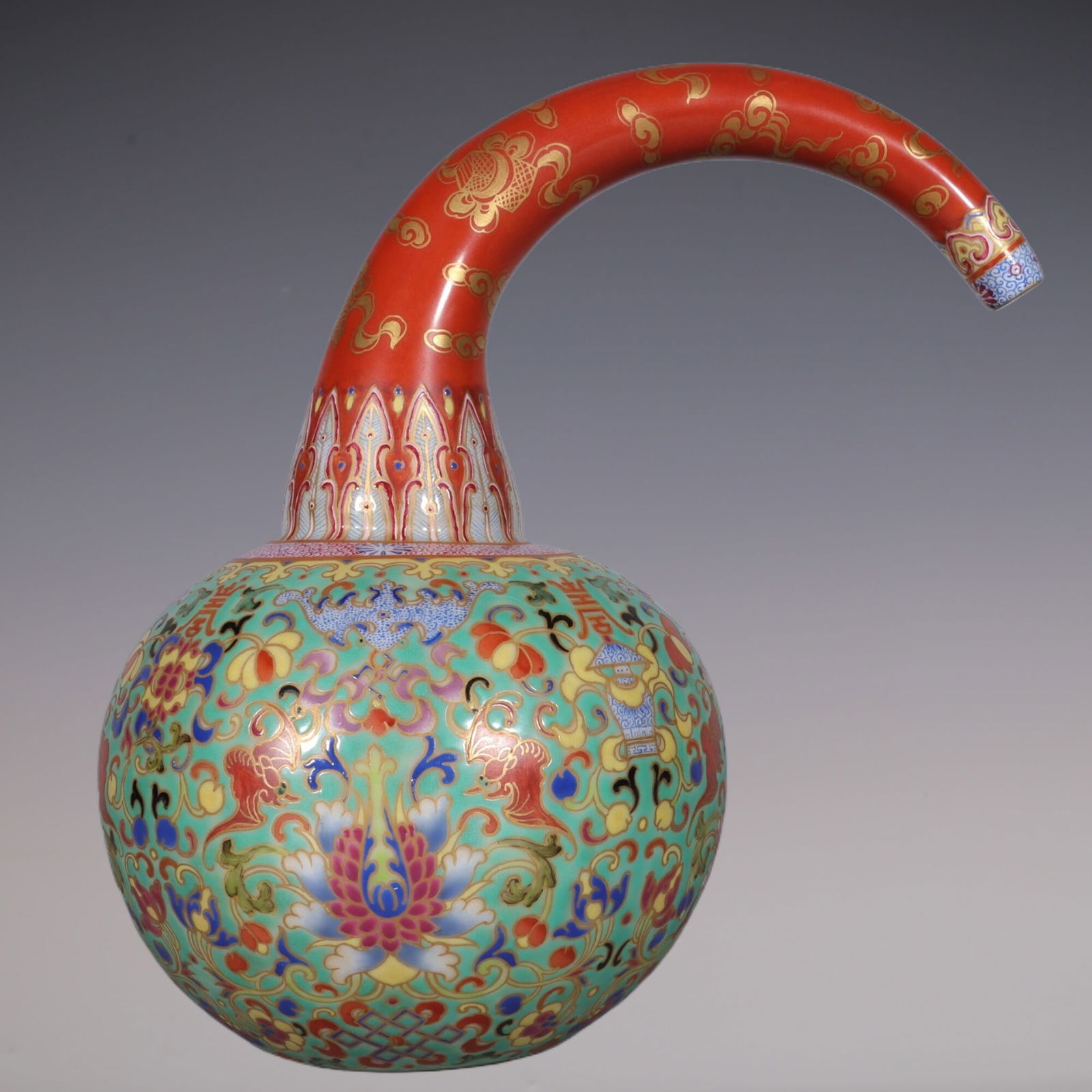 An Exquisite Enamel Painted Gold Lotus Pattern Bats and Peach Pattern Vase (1 of 8)