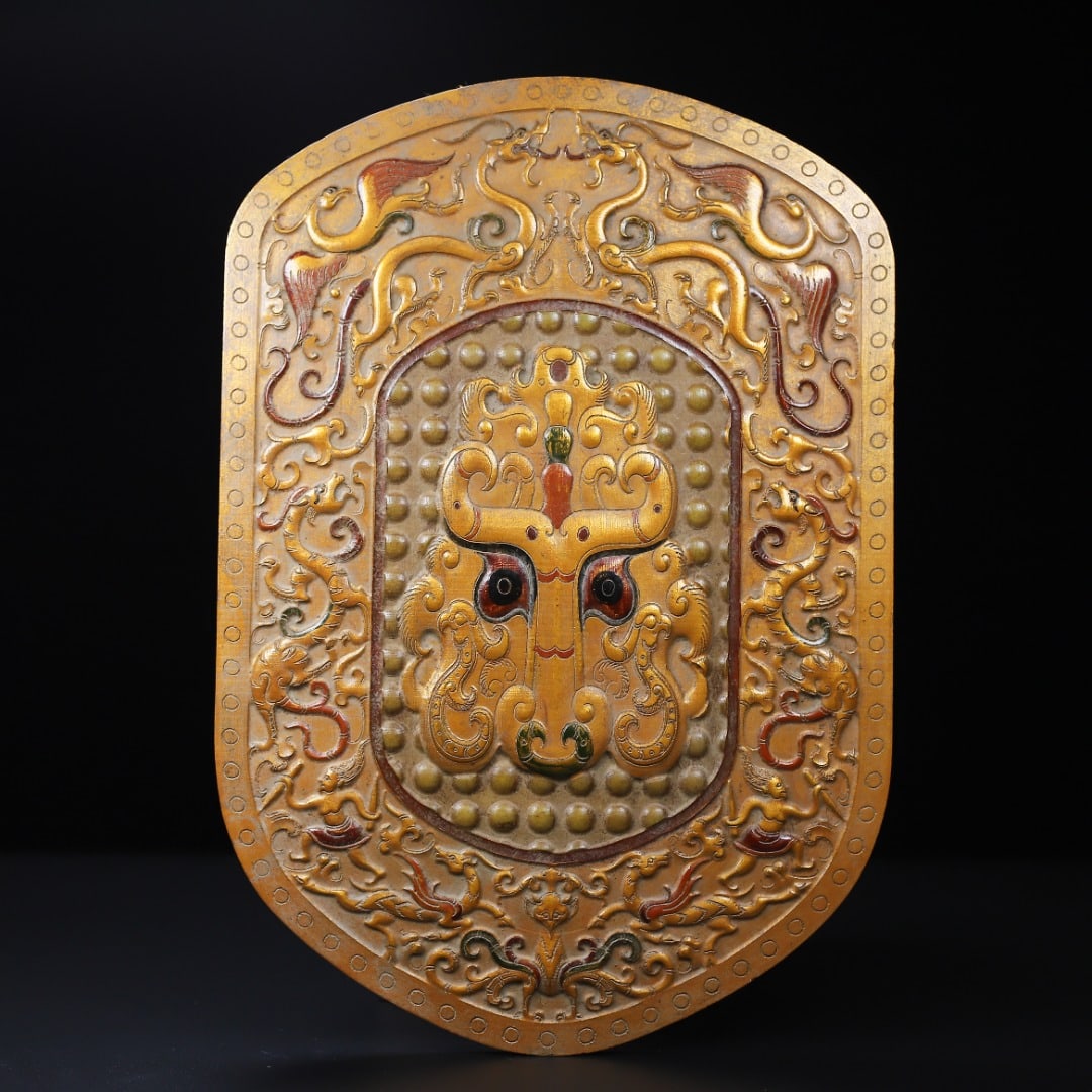 An Exquisite White Jade Painted Color Beast-Face Pattern Dragon Pattern Ornament: An Exquisite White Jade Painted Color Beast-Face Pattern Dragon Pattern Ornament Han Dynasty, China Size:32cmx22cmx7cm Weight:1.973kg (The Dimensions Of All Batches Are Manually Measured.If You Need M