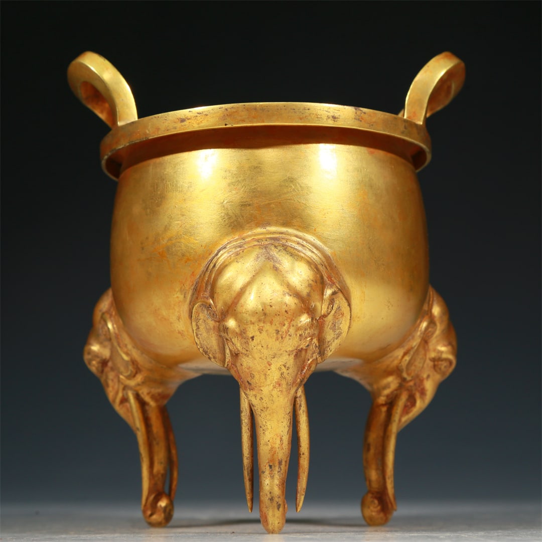 An Excellent Gilt-Bronze Censer With Elephant-Form Feet (1 of 7)