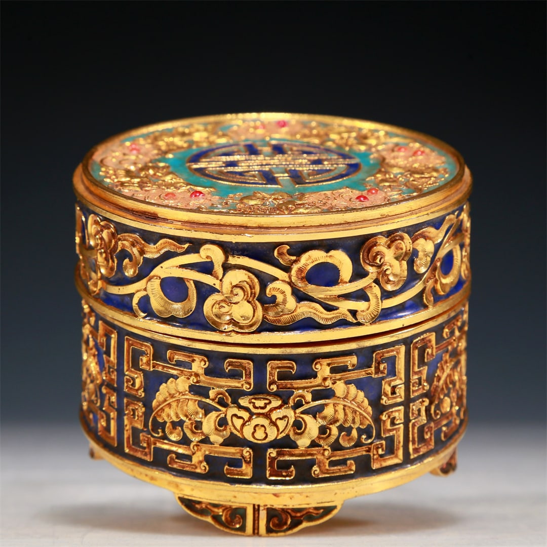 A Magnificent Imperial Gilt-Bronze Blueing 'Bat& Scrolling Lotus' Tripod Box (1 of 8)