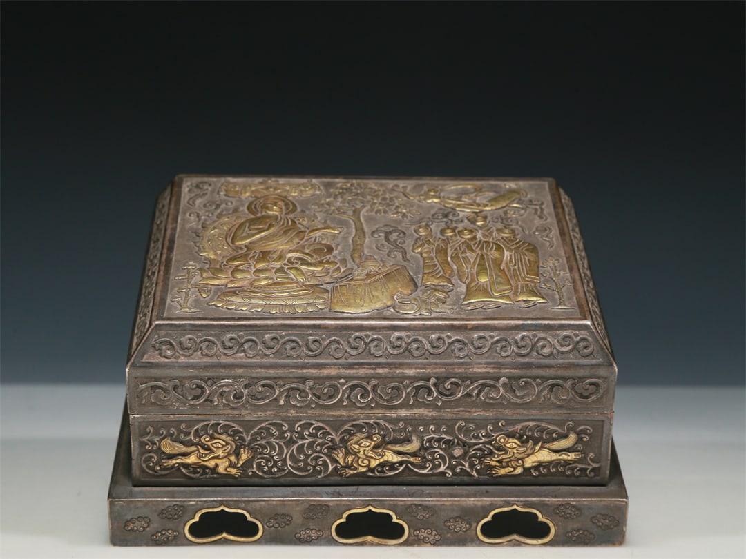 A Gorgeous Gilt-Silver 'Buddha Shakyamuni' Box With A Scroll Of Buddhist Sutras (1 of 9)
