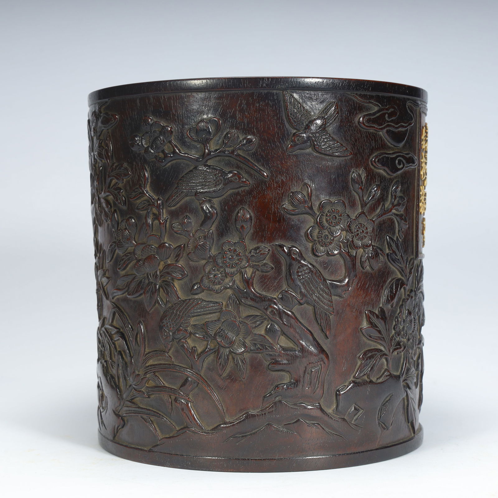 A Qing Dynasty rosewood flower and bird pattern pen holder (1 of 10)