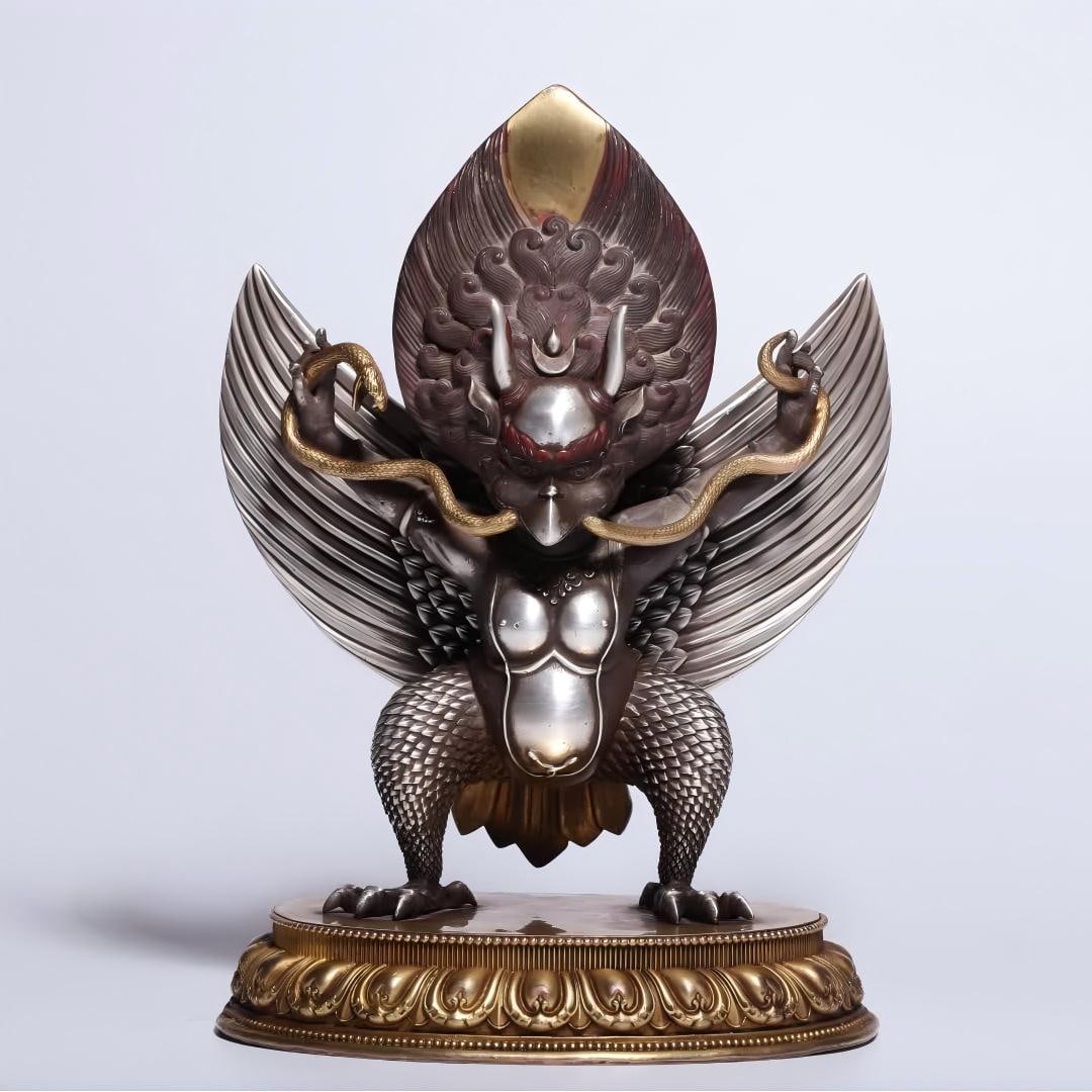 A statue of King Ming of the Qing Dynasty in copper, gilt and silver: Qing Dynasty Bronze gilt silver Dapeng Ming Wang statue SIZE: H:18cm L:13cm W:9cm W:1093g (The Dimensions Of All Batches Are Manually Measured.If You Need More Detailed Information, Please Contact Our