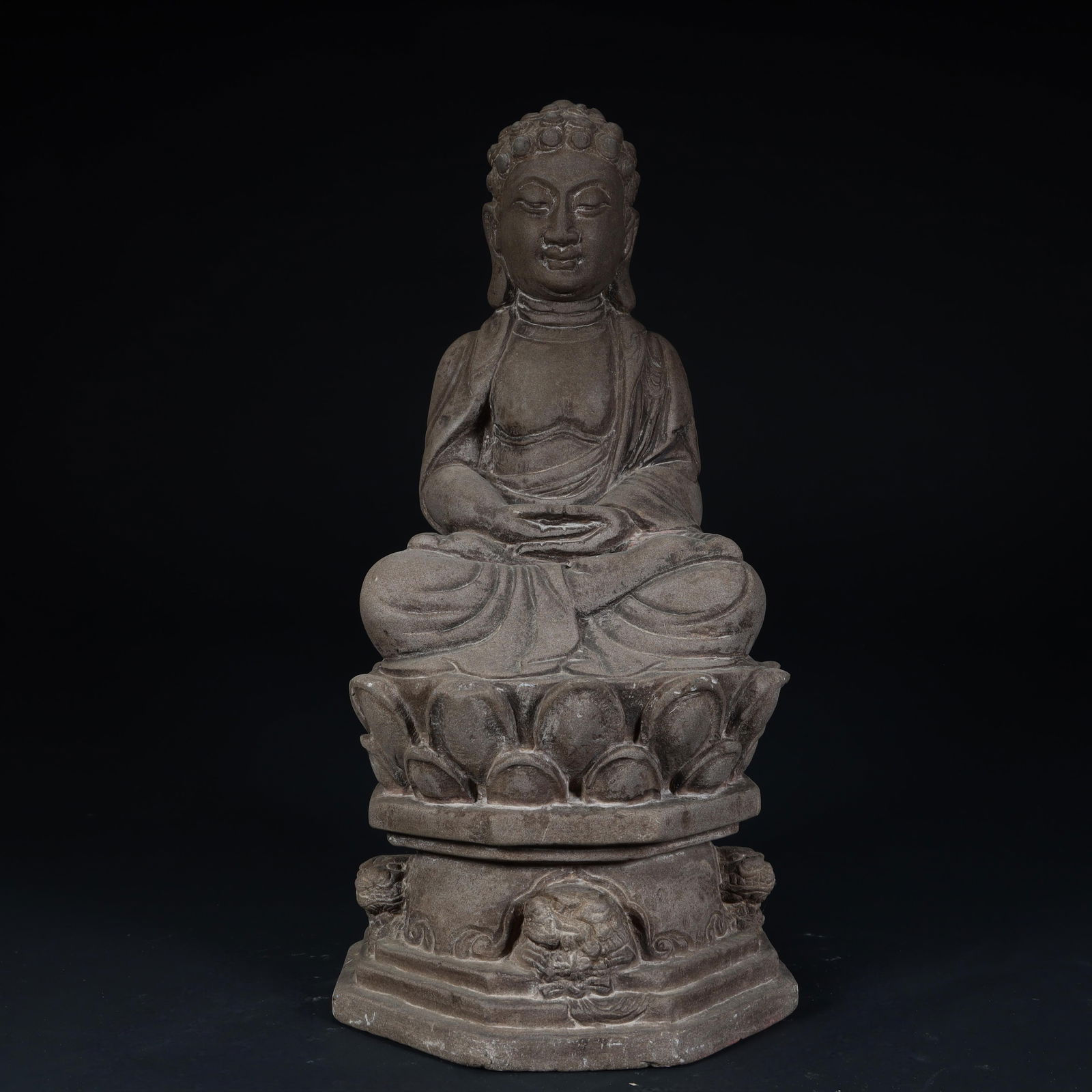 A stone seated statue of Shakyamuni Buddha in the Ming Dynasty (1 of 11)