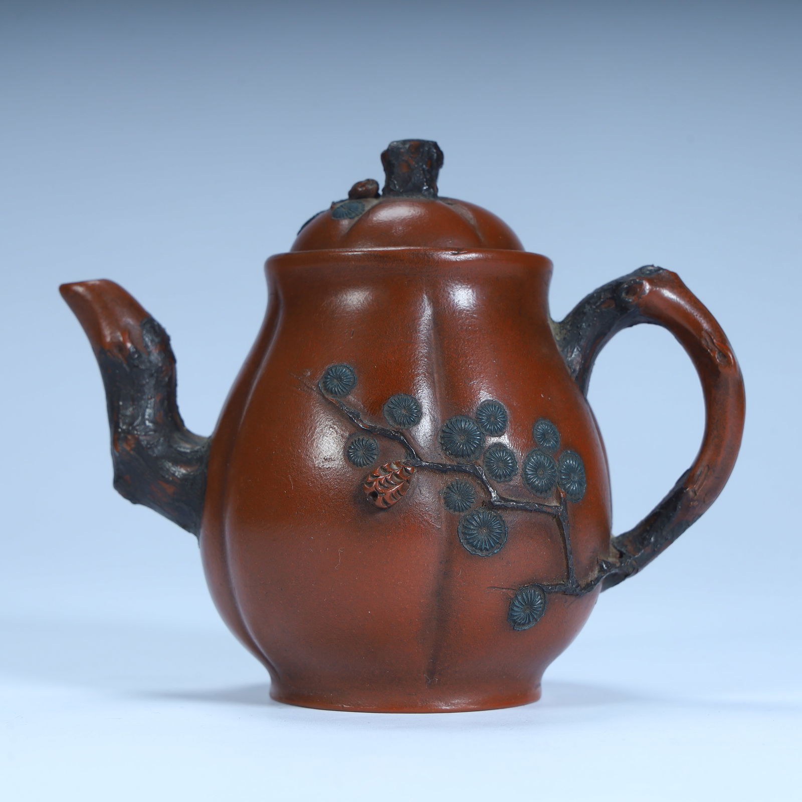 A Qing Dynasty pine branch pattern purple clay pot (1 of 13)