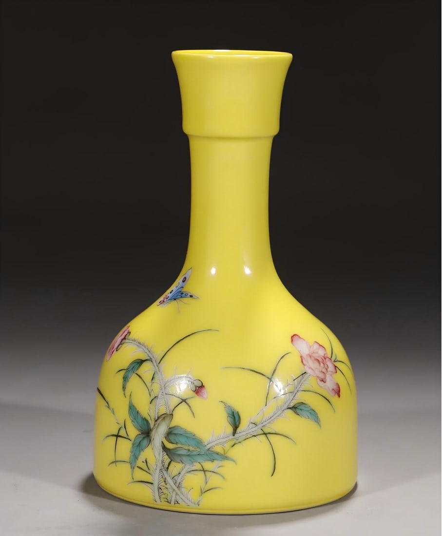 A Qing Qianlong yellow enamel butterfly flower picture long neck vase (1 of 8)