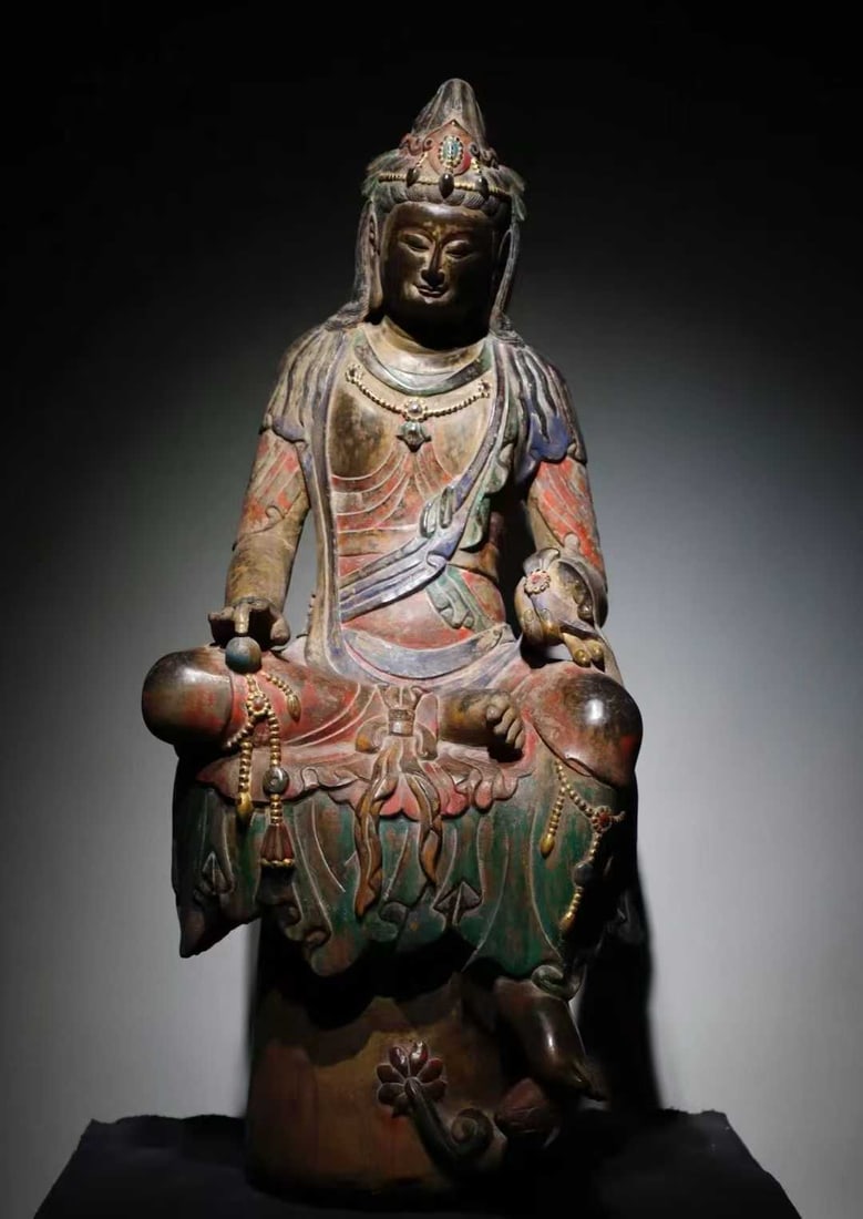 A piece of Northern Qi bluestone painted Guanyin: The bluestone painting of the Great Guanyin in the Northern Qi Dynasty is exquisitely crafted and the Dharma is solemn SIZE: H: 110cm W: 55cm thickness 50cm (The Dimensions Of All Batches Are Manually