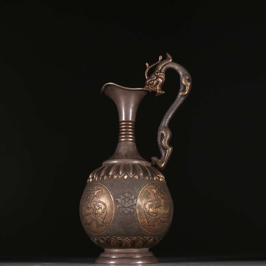 A Qing Dynasty sterling silver gilt dragon pattern pot (1 of 9)
