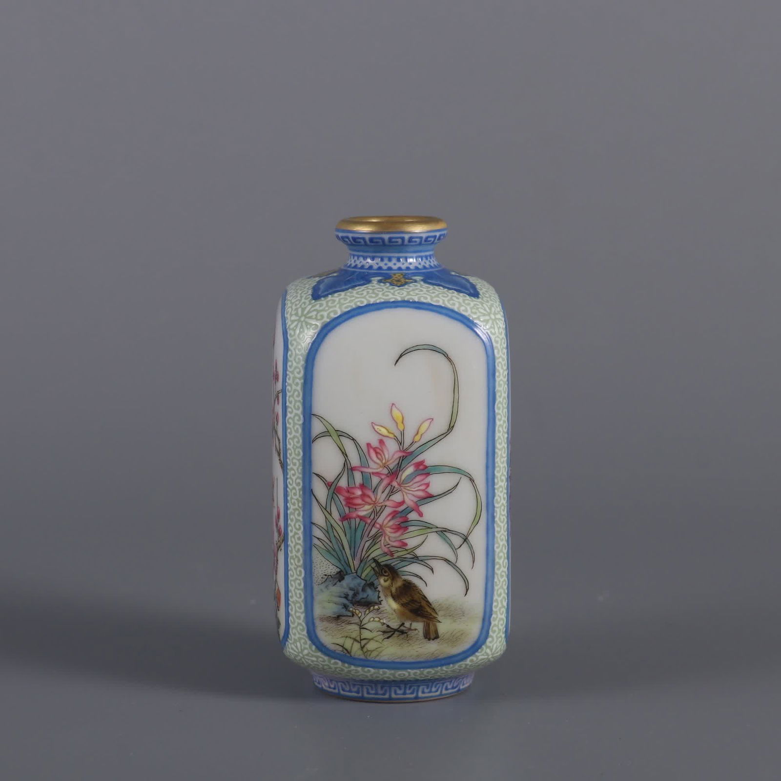A piece of enamel color window opening window four seasons flower picture snuff bottle made in the (1 of 9)