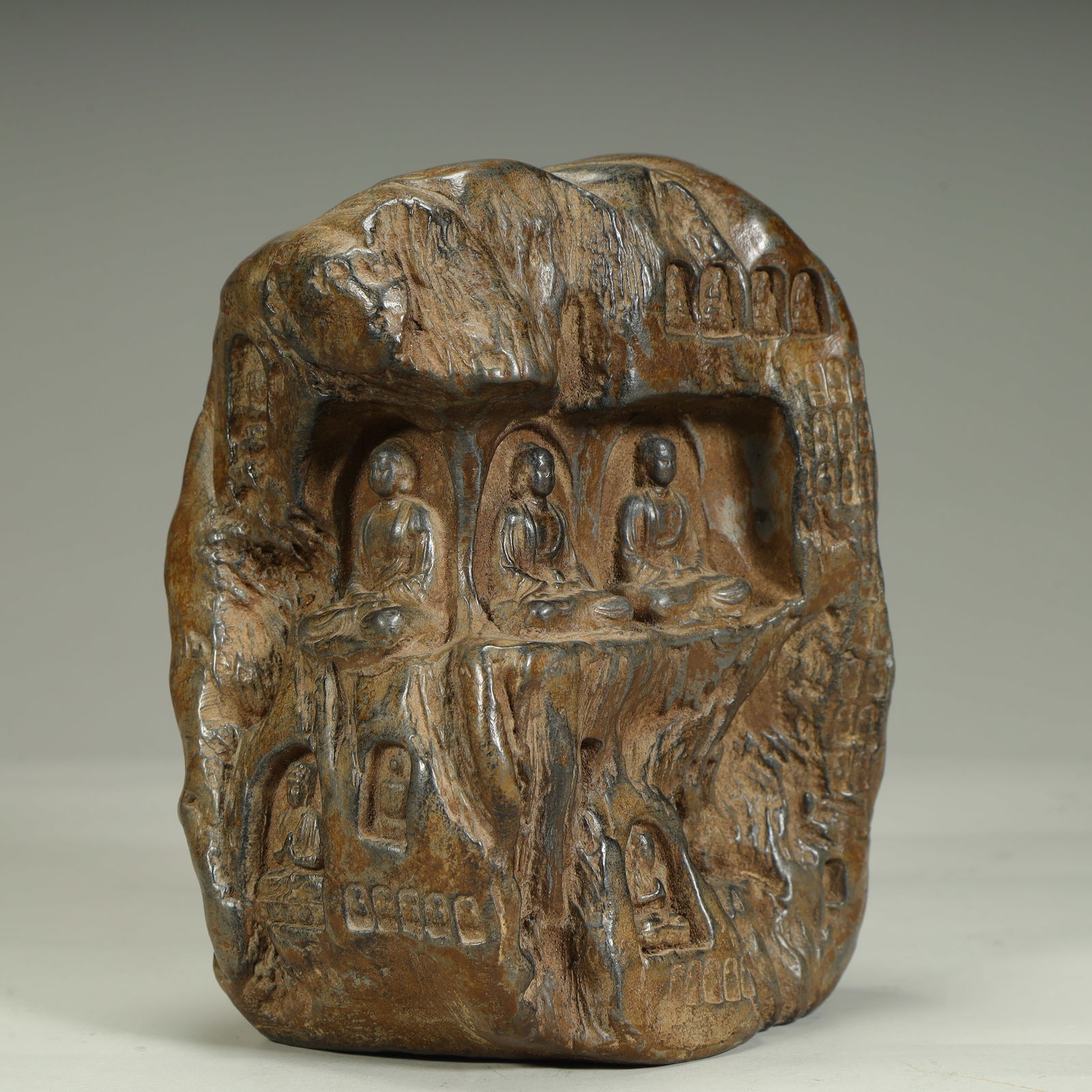 A Chengni grotto-style Buddha statue backflow incense ornament: Chengni grotto-style Buddha statue backflow incense ornament SIZE: H:14cm L:11cm W:7.5cm W:1763g (The Dimensions Of All Batches Are Manually Measured.If You Need More Detailed Information, Please Cont