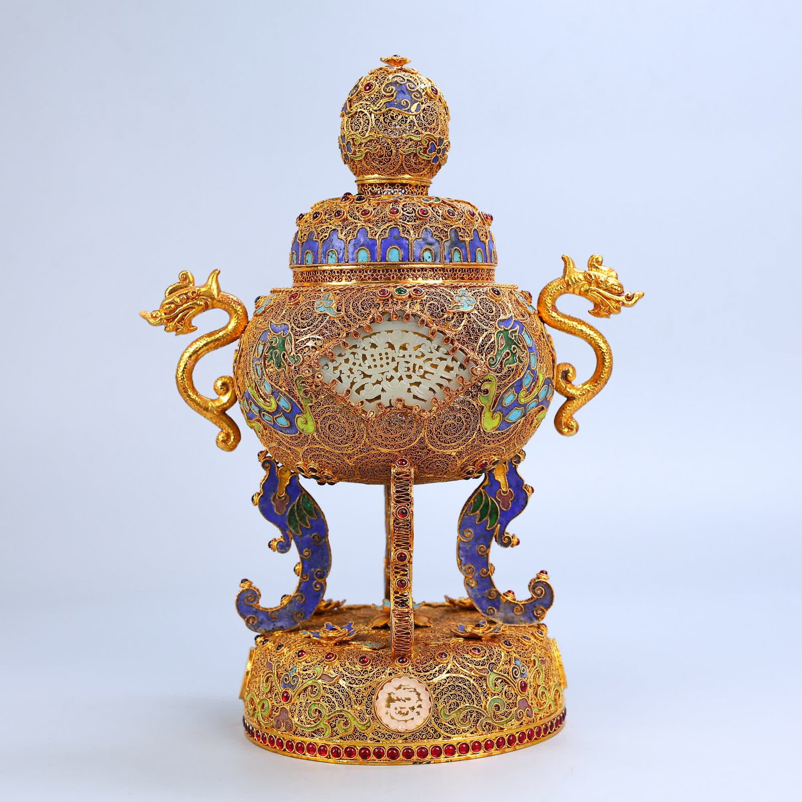 A Qing Dynasty filigree inlaid Hetian jade smoker ornament: Qing Dynasty filigree inlaid Hetian jade smoker ornament SIZE: W:1615g H:34cm W:23cm (The Dimensions Of All Batches Are Manually Measured.If You Need More Detailed Information, Please Contact Our Cust