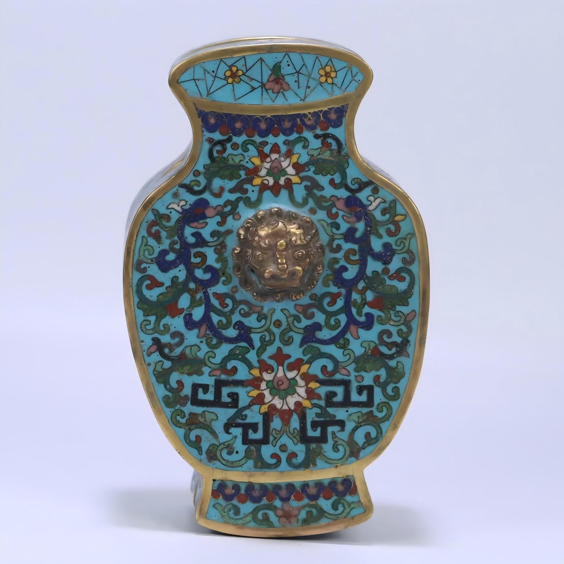 A Qing Dynasty Qianlong cloisonné lion bottle-shaped lid box (1 of 9)