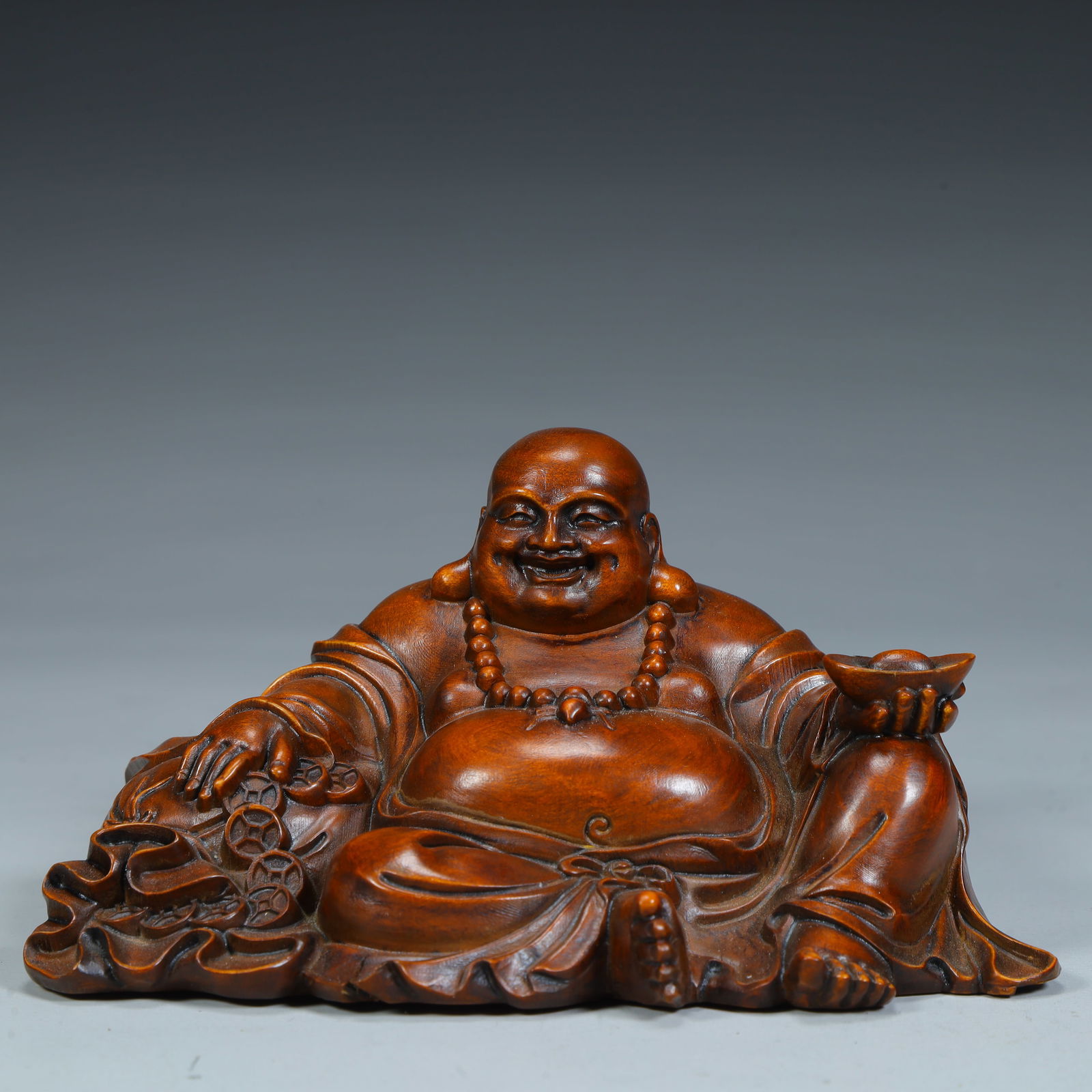A Qing Dynasty boxwood carving Maitreya Buddha ornament (1 of 9)