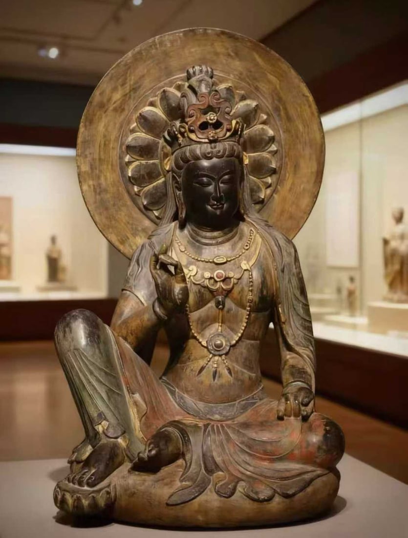 A Tang Dynasty bluestone painted Guanyin: The bluestone painting of the Tang Dynasty is exquisite and solemn SIZE: H: 103cm W: 58cm thickness 56cm (The Dimensions Of All Batches Are Manually Measured.If You Need More Detailed Information, Ple