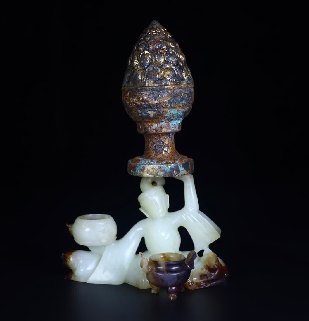 A Han Dynasty jade man topped a sterling silver furnace: Han Dynasty jade figure topped the sterling silver furnace SIZE: L:12.5cm W:9cm H:20cm W:522g (The Dimensions Of All Batches Are Manually Measured.If You Need More Detailed Information, Please Contact