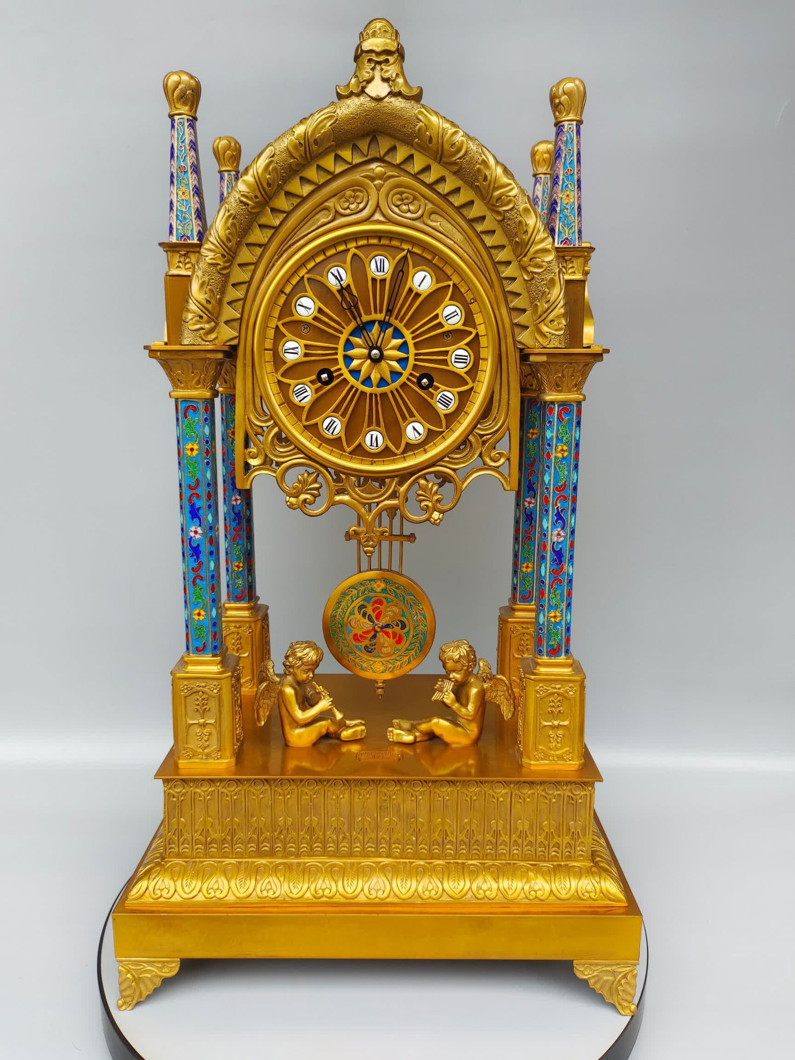 A clock classical European cloisonné table clock (1 of 9)
