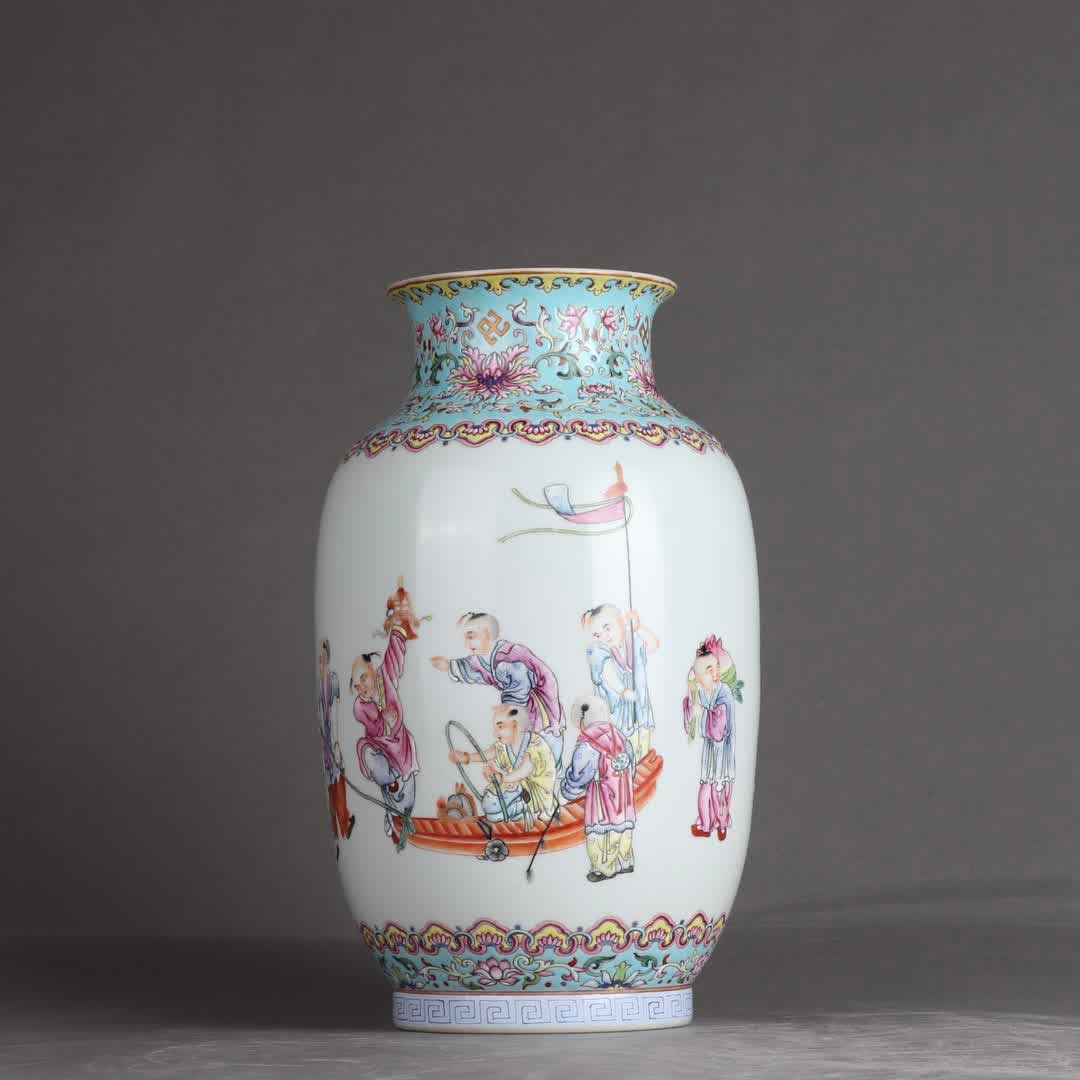 A Qing Qianlong pastel baby play picture bottle: Qing Qianlong pastel baby play picture bottle SIZE: H:25.5cm abdominalD:16cm (The Dimensions Of All Batches Are Manually Measured.If You Need More Detailed Information, Please Contact Our Customer Ser