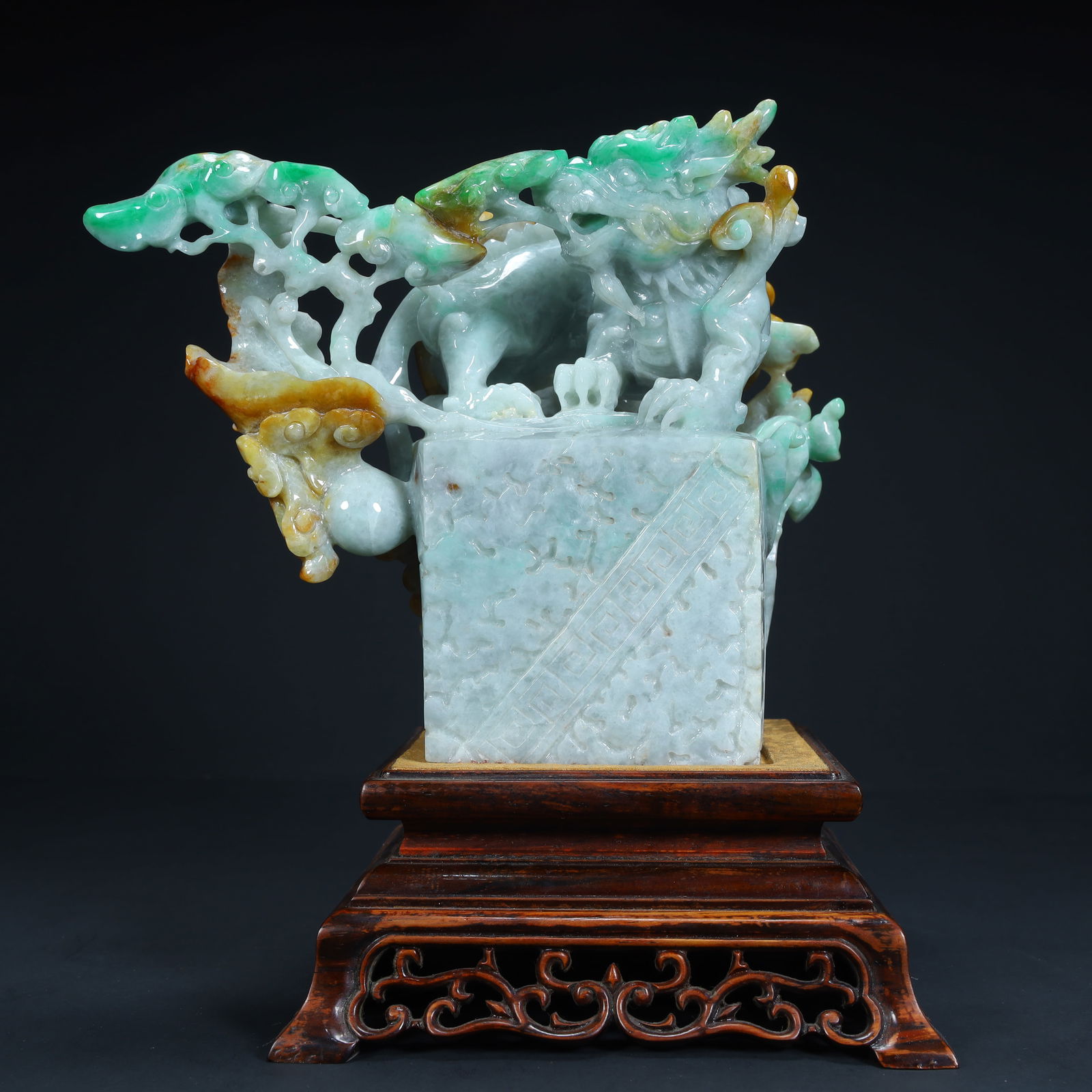 A jade "Auspicious Beast Playing Pearl" button square print ornament (1 of 14)
