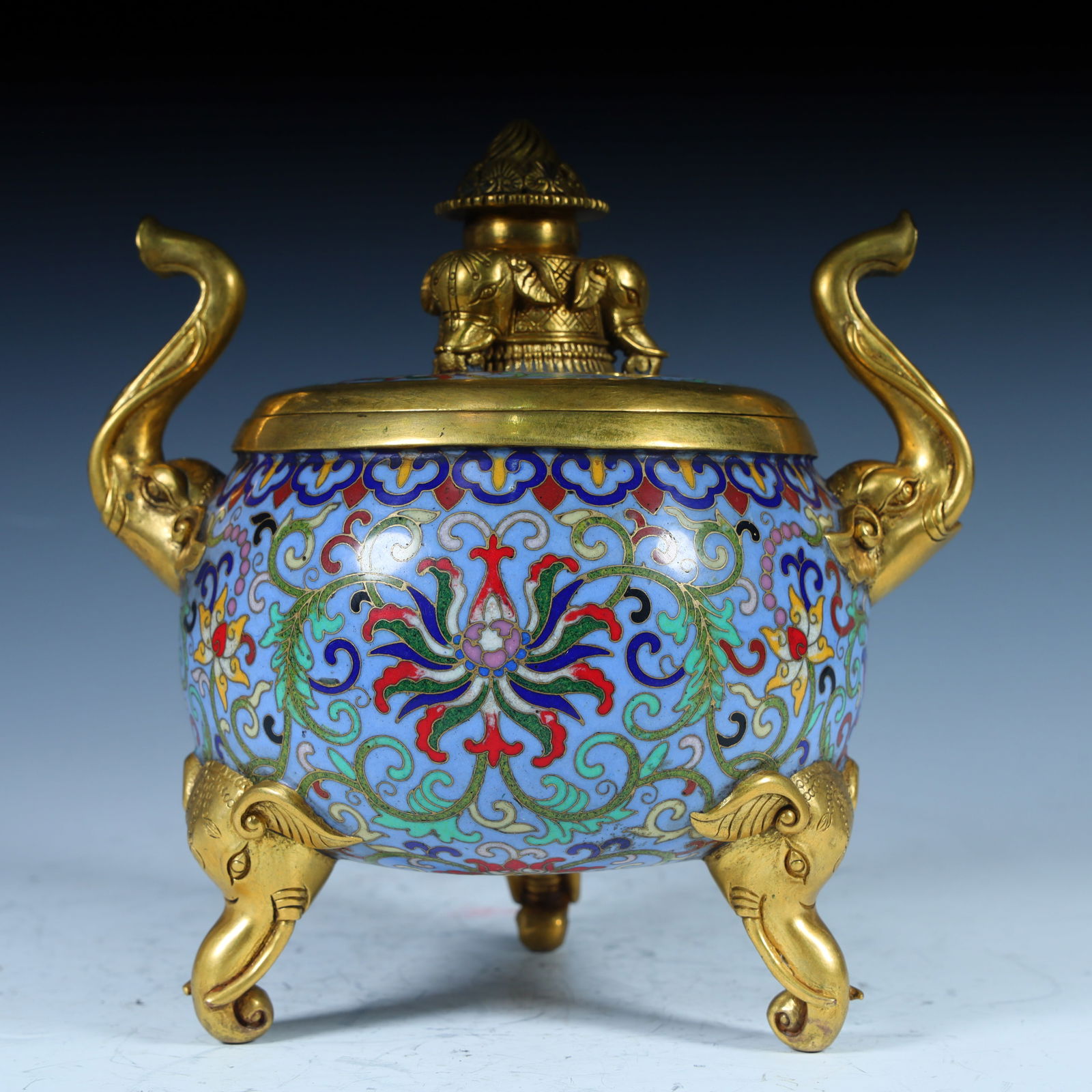 A Qing Dynasty cloisonné cloisonné enamel elephant button incense burner (1 of 9)