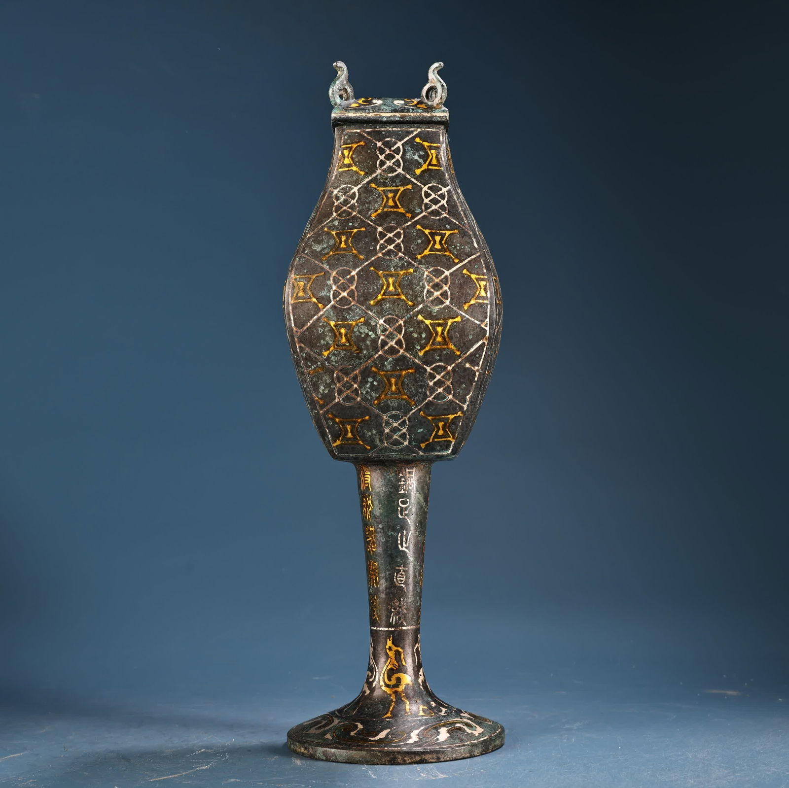 A piece of gold and silver bronze high-legged square statue (1 of 9)