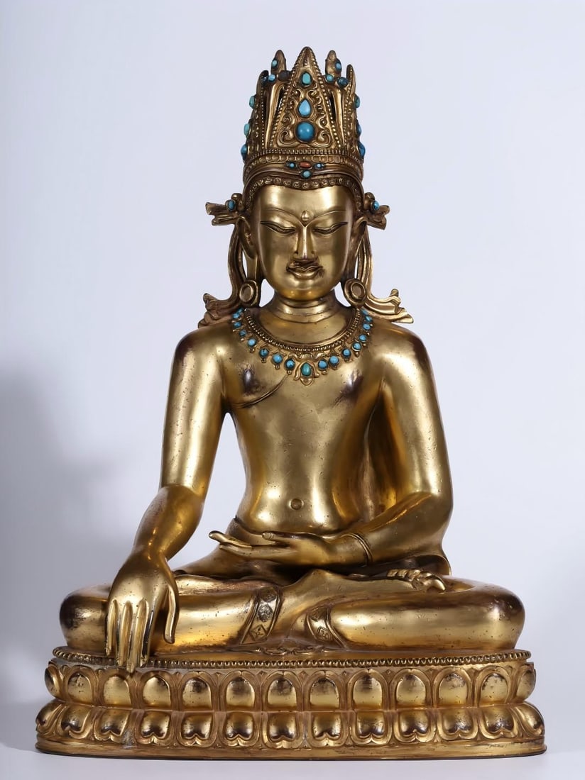 A seated statue of the Buddha in the Qing Dynasty with copper gilt inlaid turquoise immovable (1 of 12)
