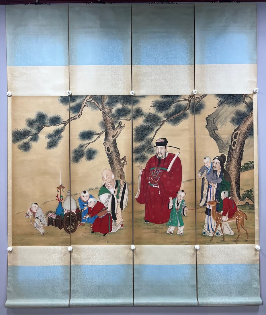 A picture of an anonymous Tongjing character (1 of 14)