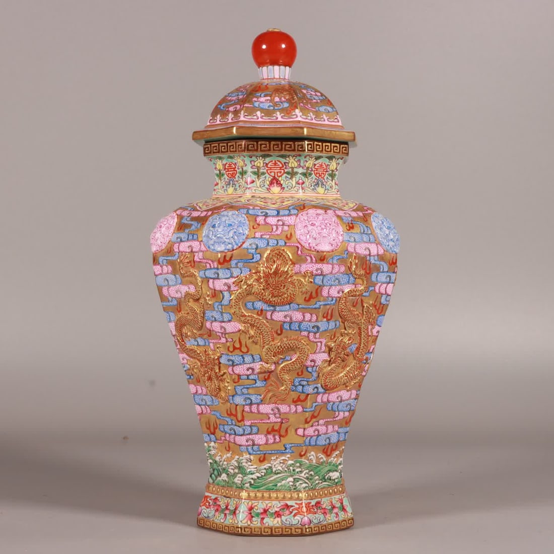 A Qinglong dry enamel carved gold ground dragon pattern hexagonal lion ear jar (1 of 9)