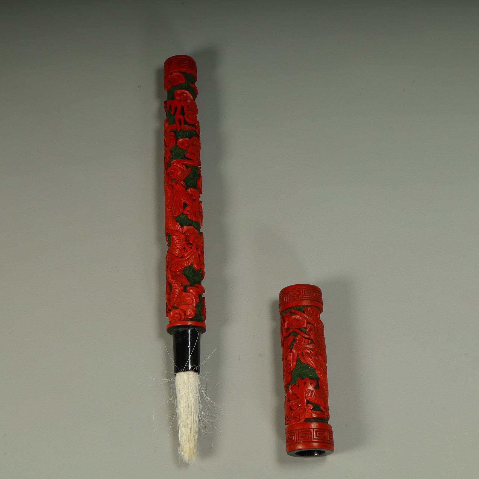 A red and green cloud dragon pattern brush - 2