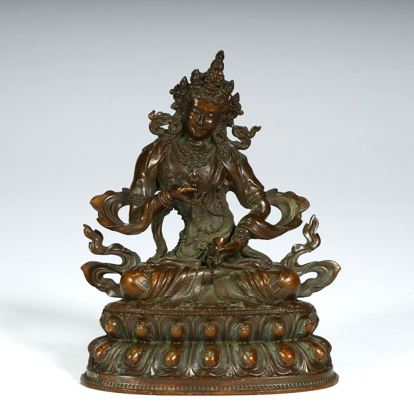 A bronze green Tara statue of Tibetan Buddhism in the Qing Dynasty (1 of 11)