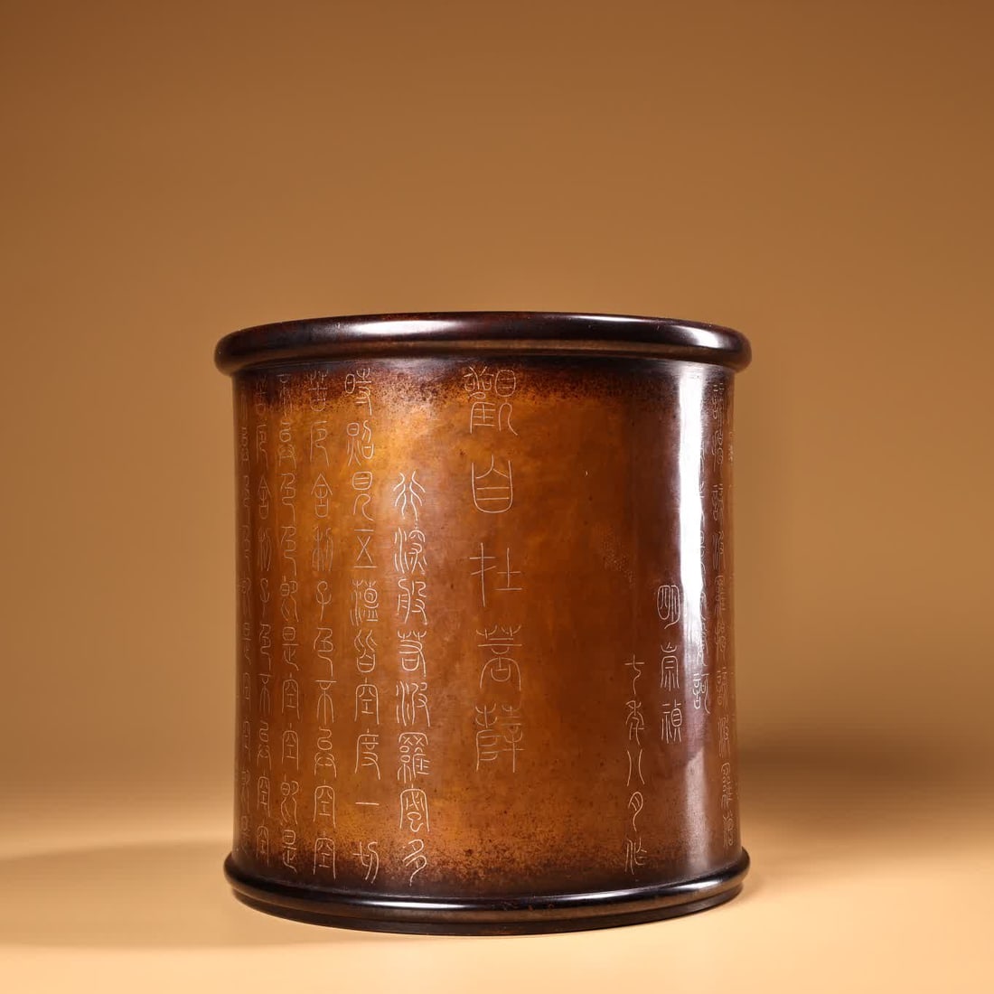 A pure copper engraved silver wire pen holder: Pure purple copper engraving inlaid with silver wire pen holder SIZE: W:4700g H:17cm W:17cm (The Dimensions Of All Batches Are Manually Measured.If You Need More Detailed Information, Please Contact O