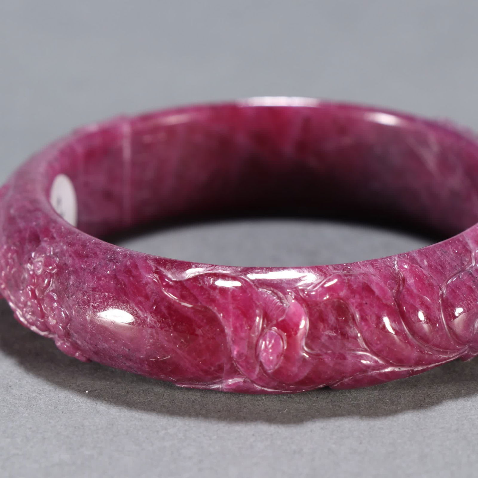A Qing Dynasty ruby pattern bracelet - 8