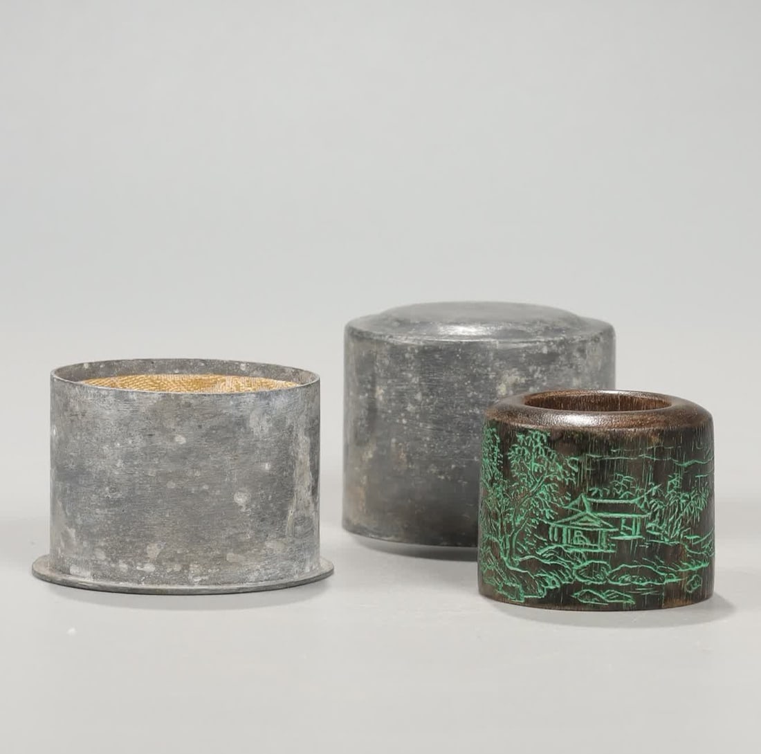 Qing Dynasty Qi Nan agarwood landscape picture poetry finger (1 of 9)